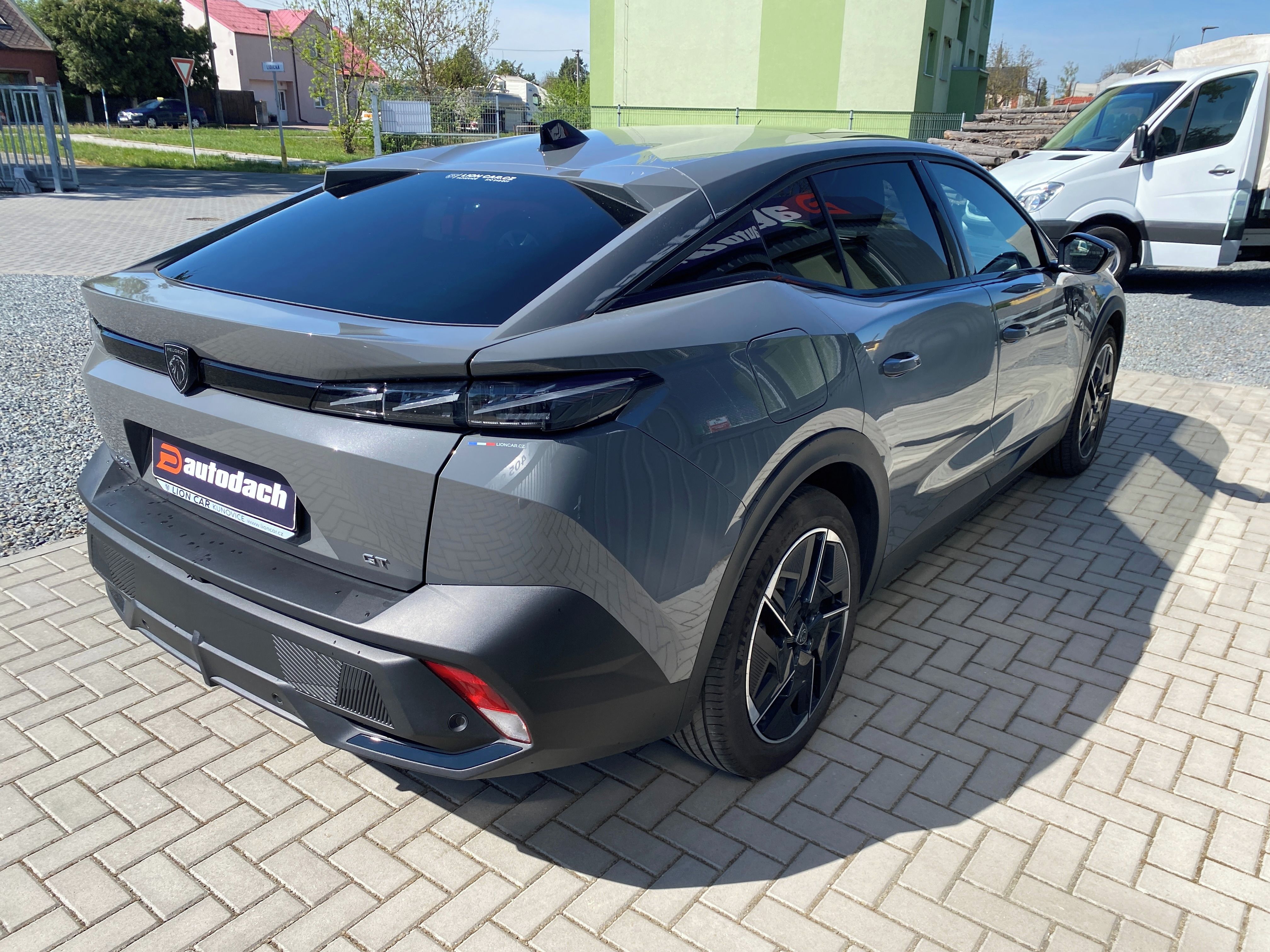 Peugeot 408, GT - Hybrid 145 e-DCS6 - fotka 5