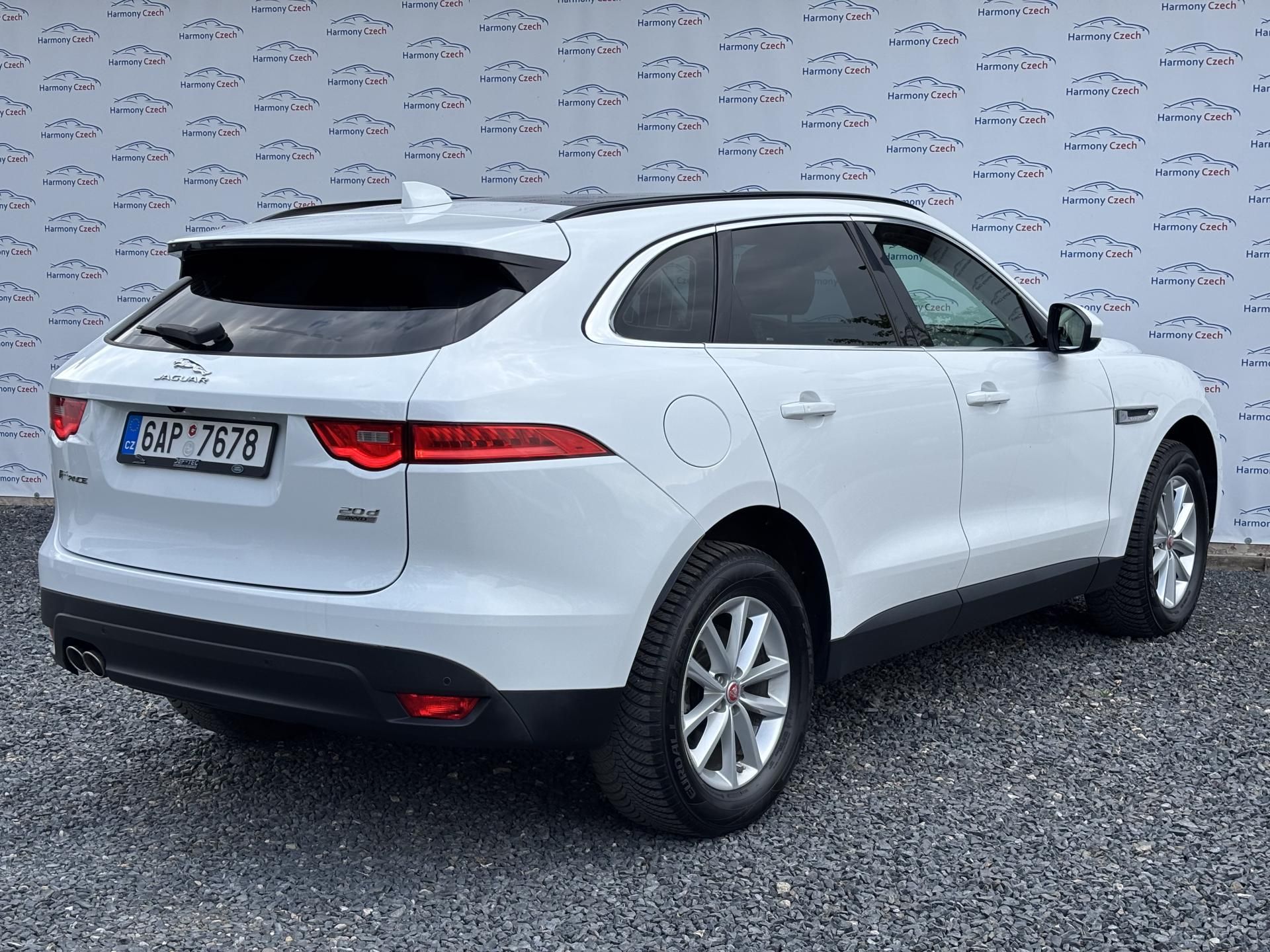 Jaguar F-Pace, 2.0 AWD, 132kW,1.majitel, DPH - fotka 6
