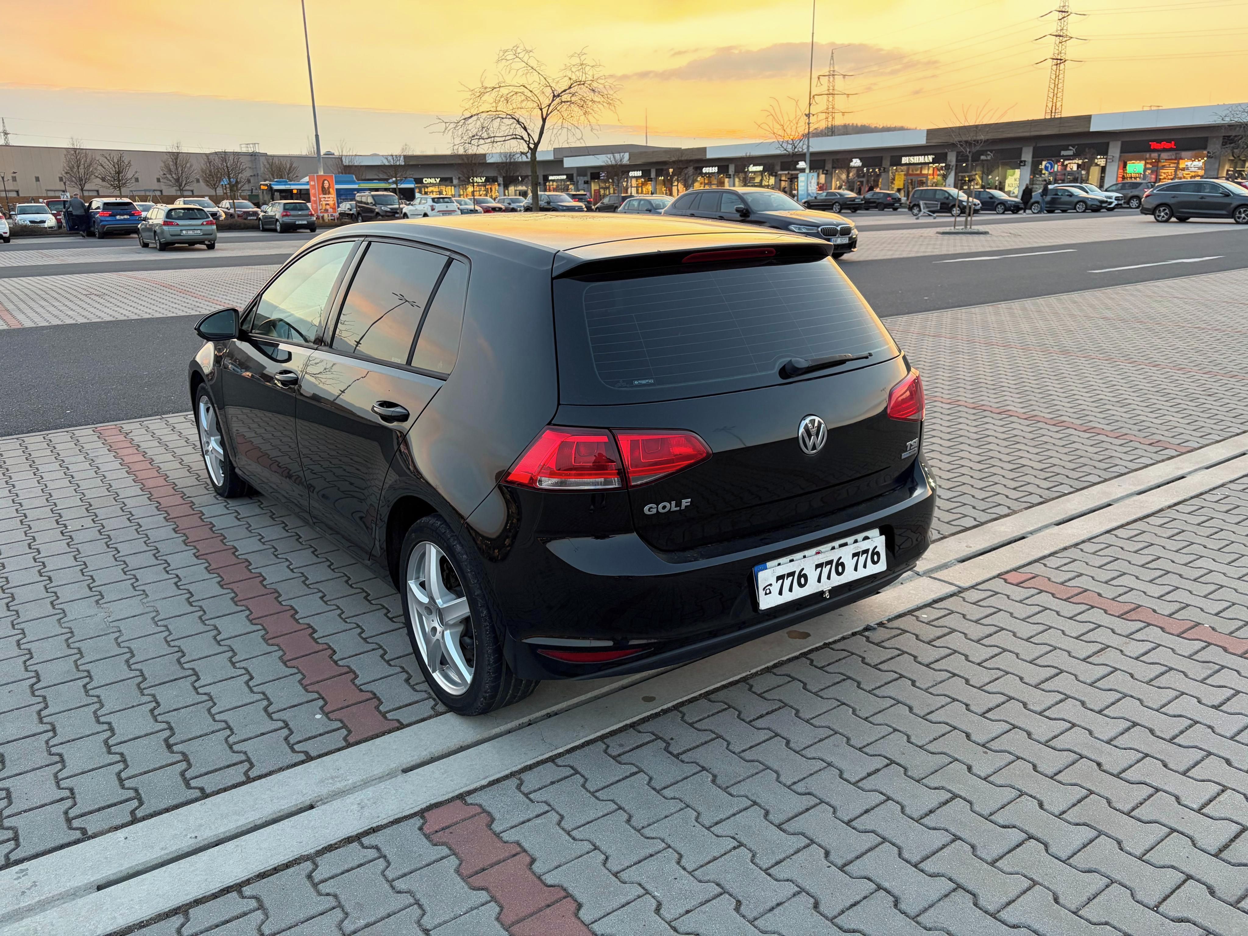 Volkswagen Golf, VII 1.2 TSi 63 kw ČR digi - fotka 5
