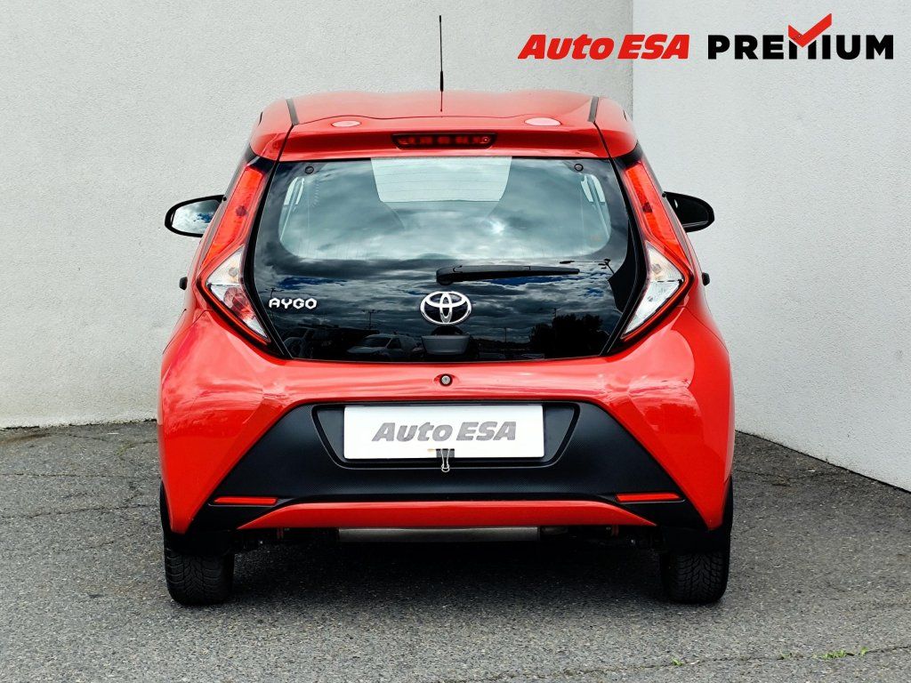 Toyota Aygo, 1.0 VVT-i,1.maj,ČR - fotka 5