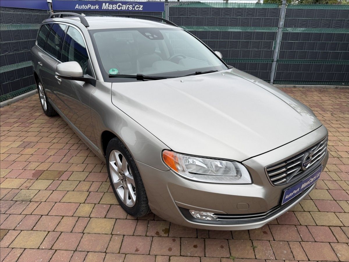 Volvo V70, 2.0 D4 Momentum - fotka 3