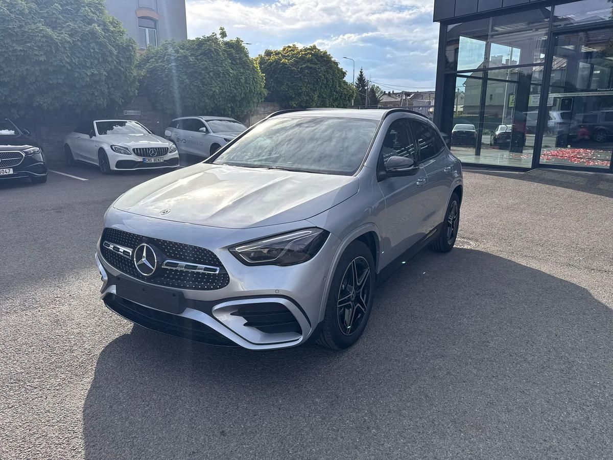 Mercedes-Benz GLA, 200 d 4MATIC - fotka 3