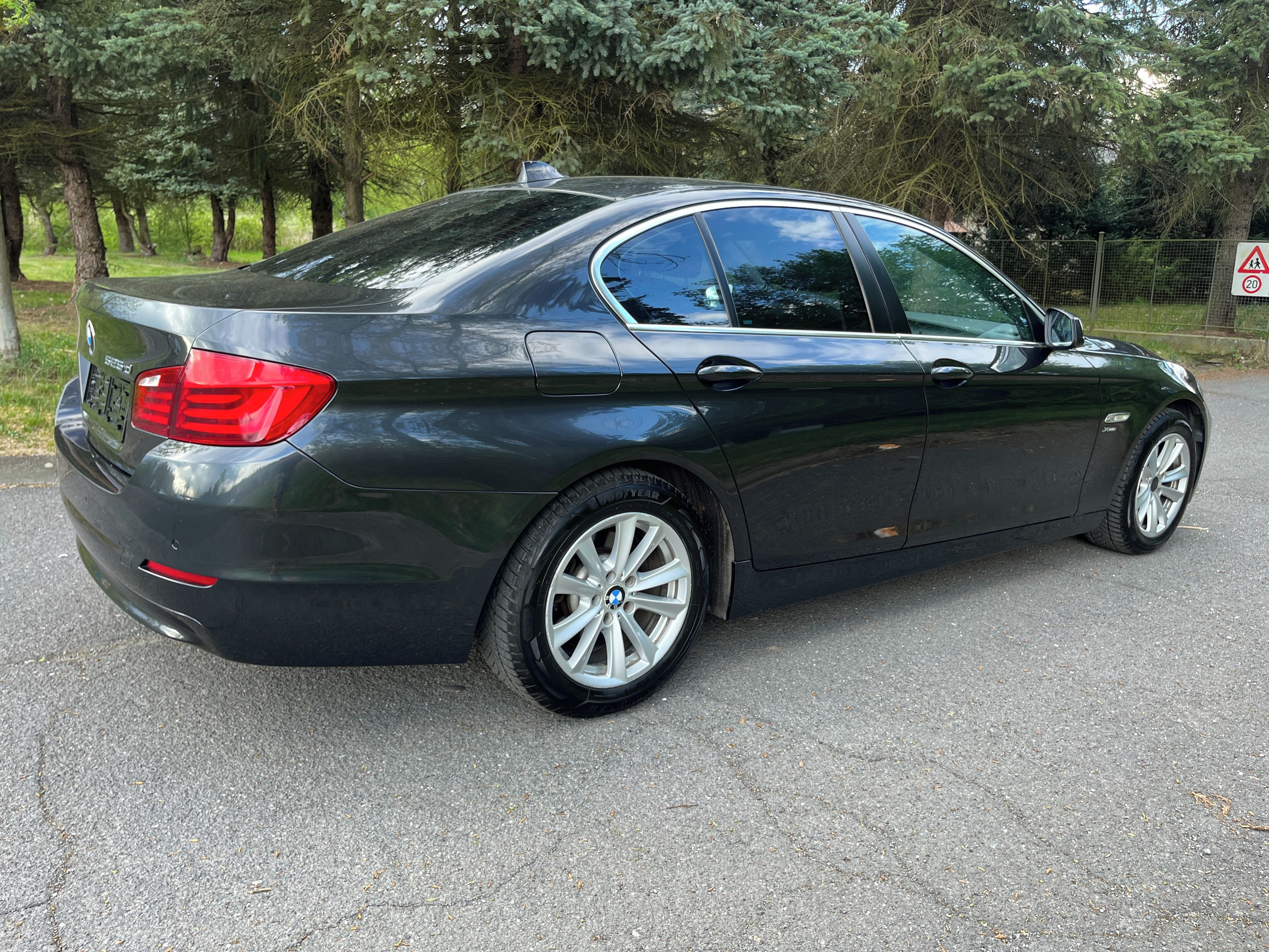 BMW Řada 5, 525D Xdrive 1.maj nové v ČR - fotka 5
