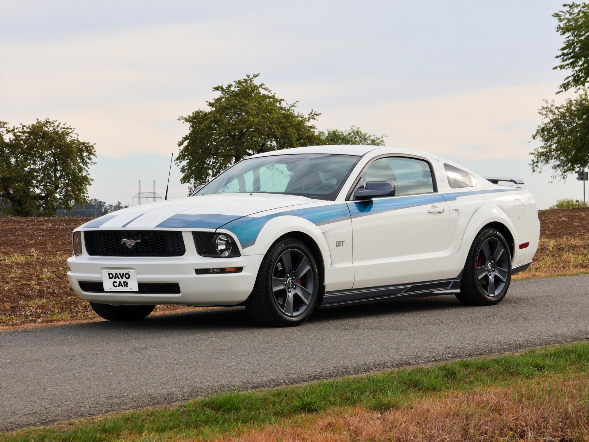 Ford Mustang, 4,6 GT 224kW Ford Racing USA - fotka 3