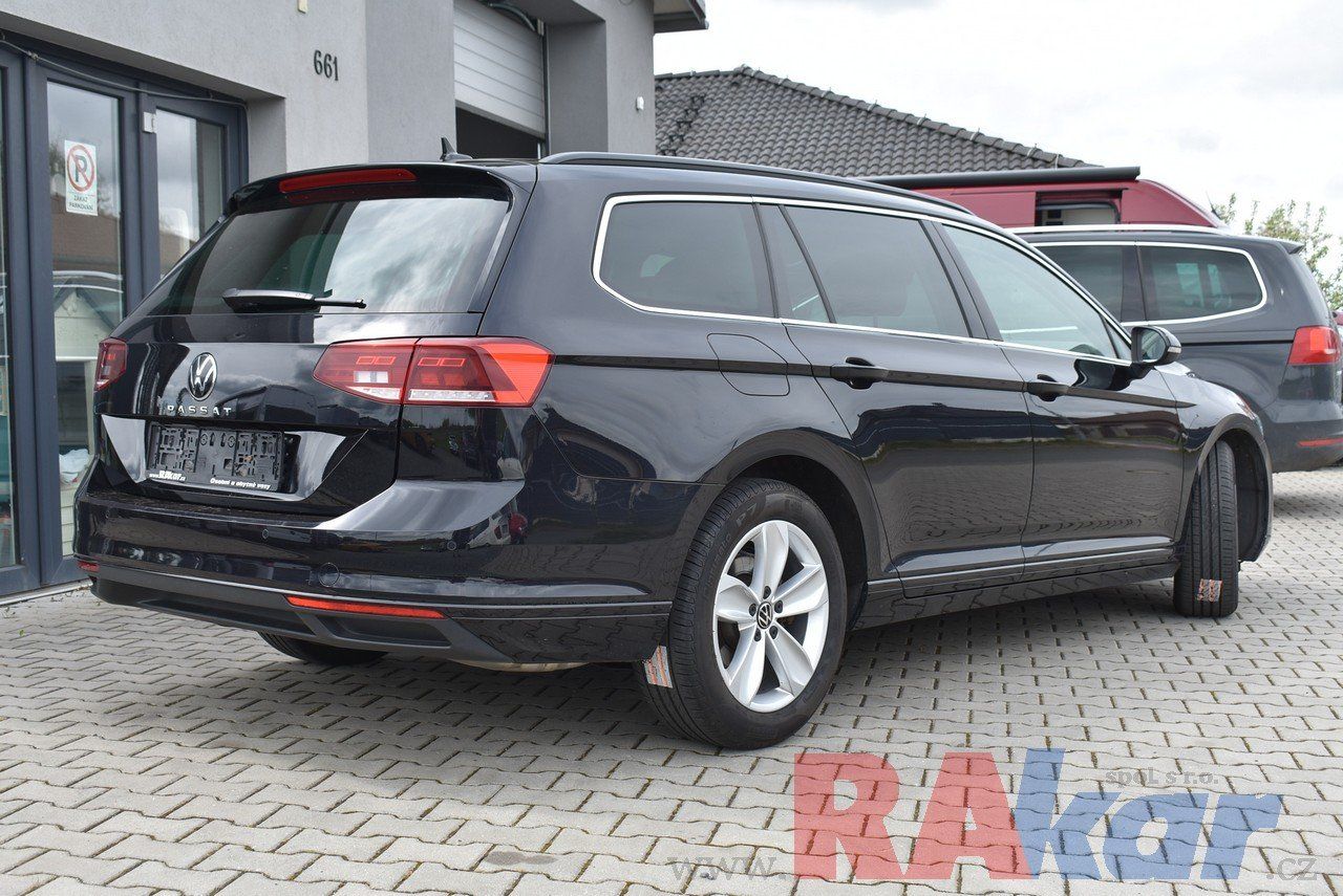 Volkswagen Passat Variant, Business 2,0 TSI automat - fotka 4