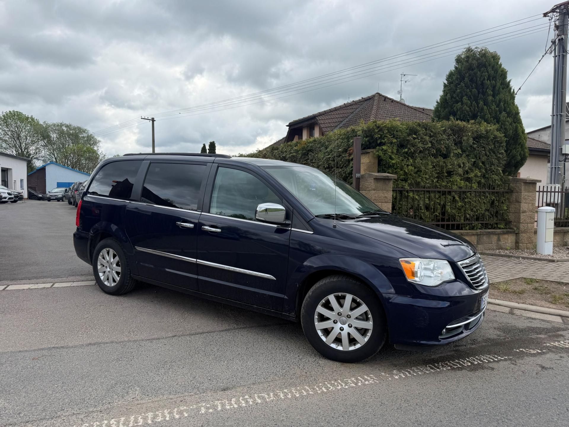 Chrysler Town & Country, 3,6 Limit 2x DVD Śíbr 2012
