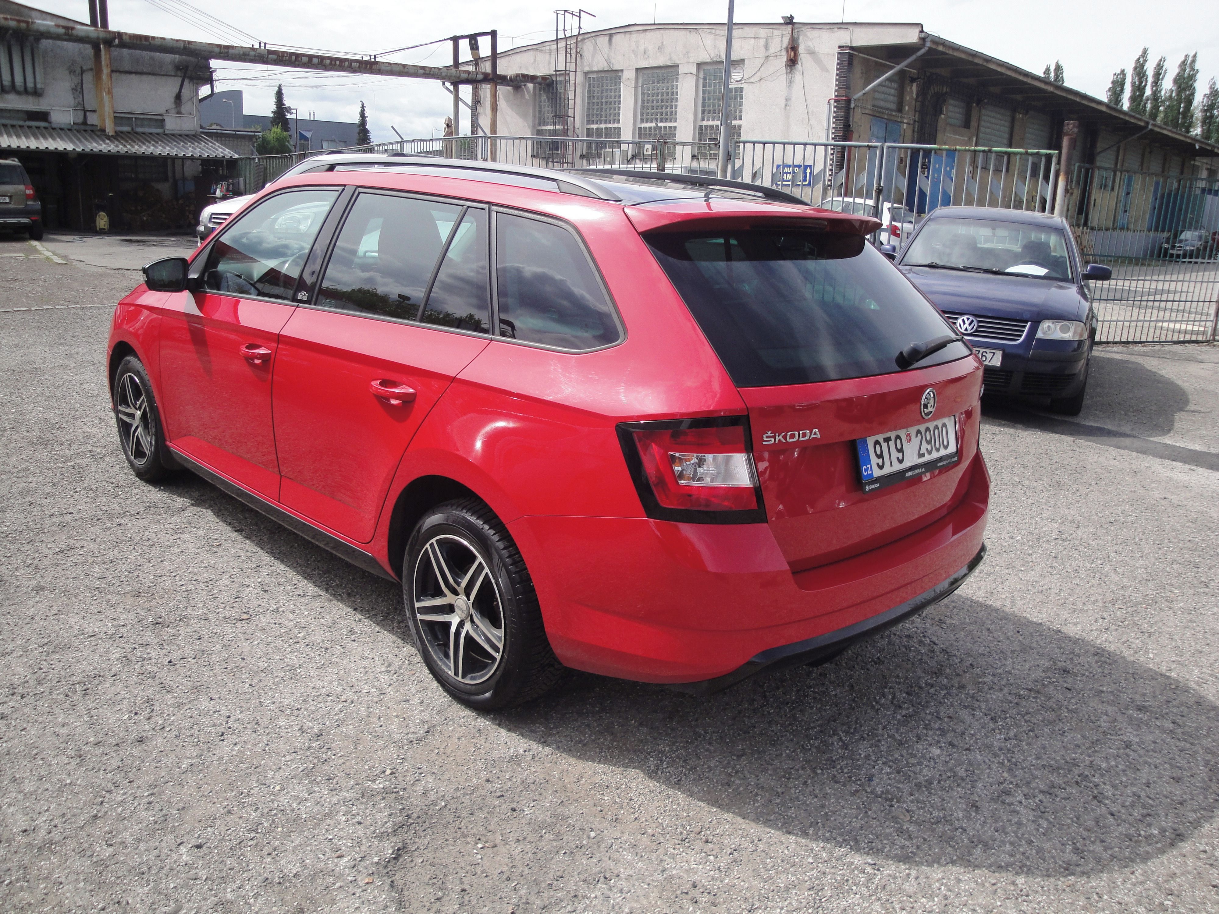 Škoda Fabia, 1.2,TSi,66kw-MONTE CARLO - fotka 5