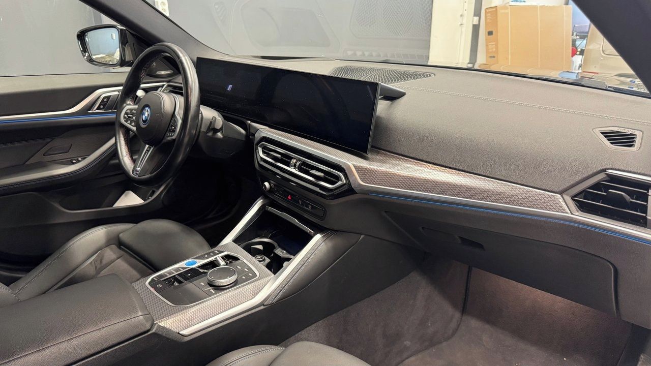 BMW i4, M50 xDrive M-Sport H/K HuD Las - fotka 6