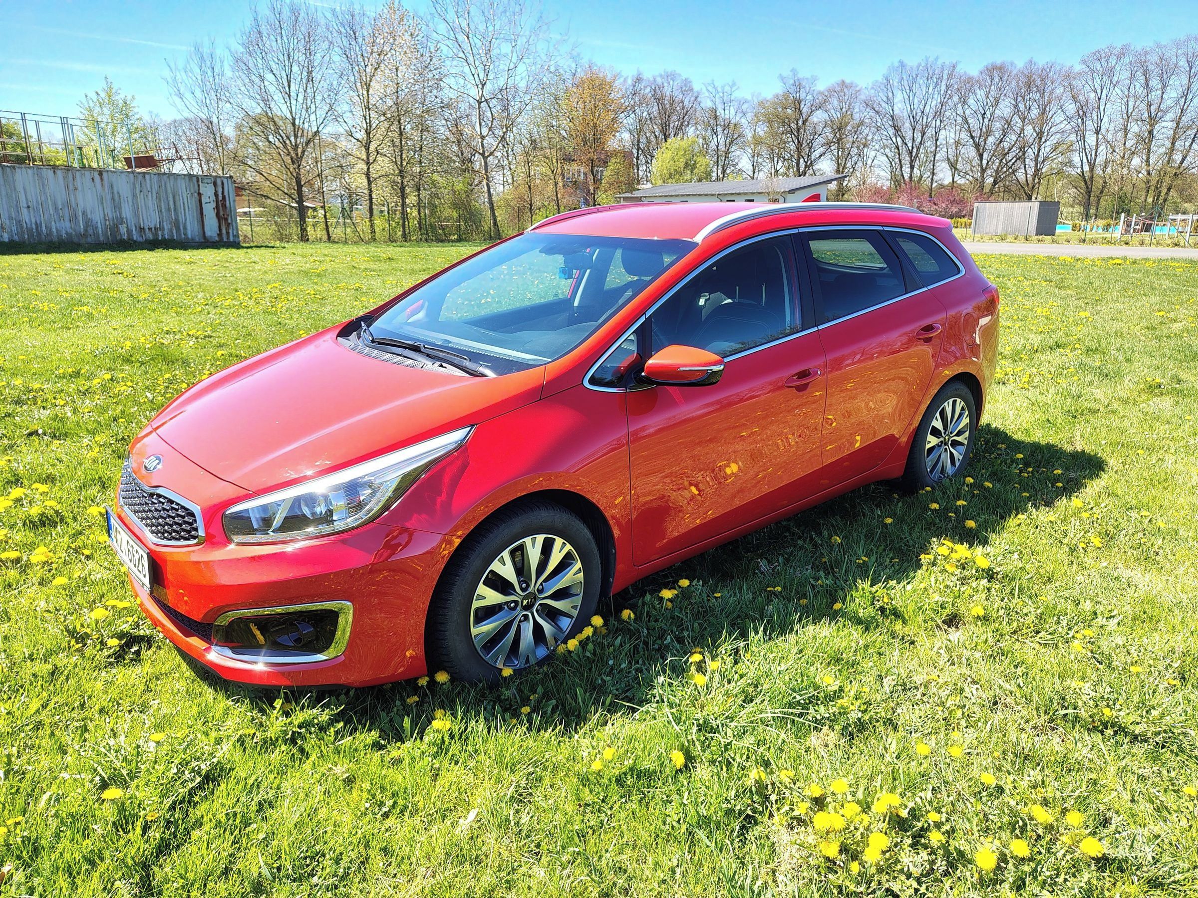 Kia Cee´d, Kia Cee´d SW 1.6 GDI/99kW TOP - fotka 4