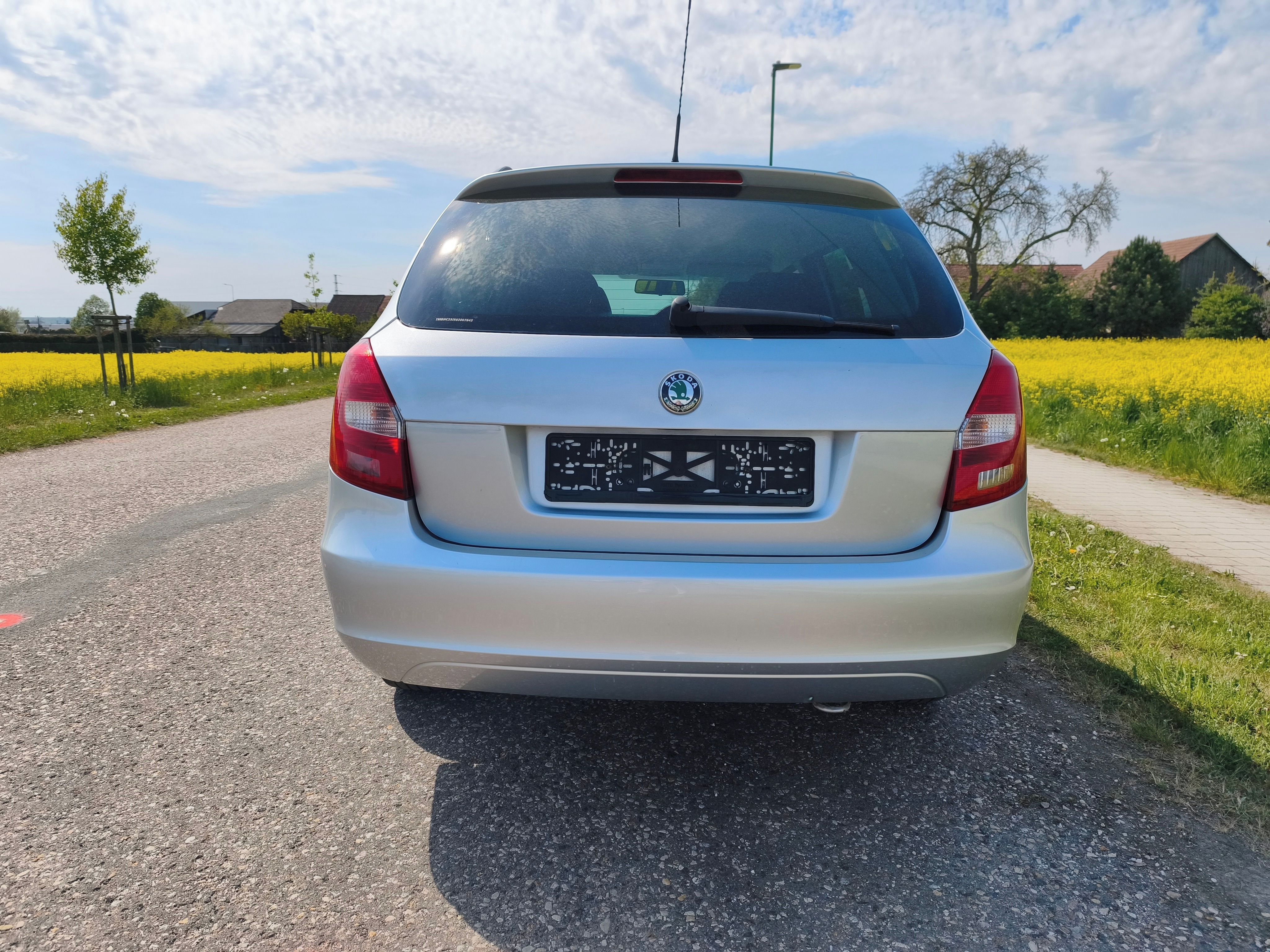 Škoda Fabia, COMBI 1.4 16V SPORT NOVÁ STK - fotka 6