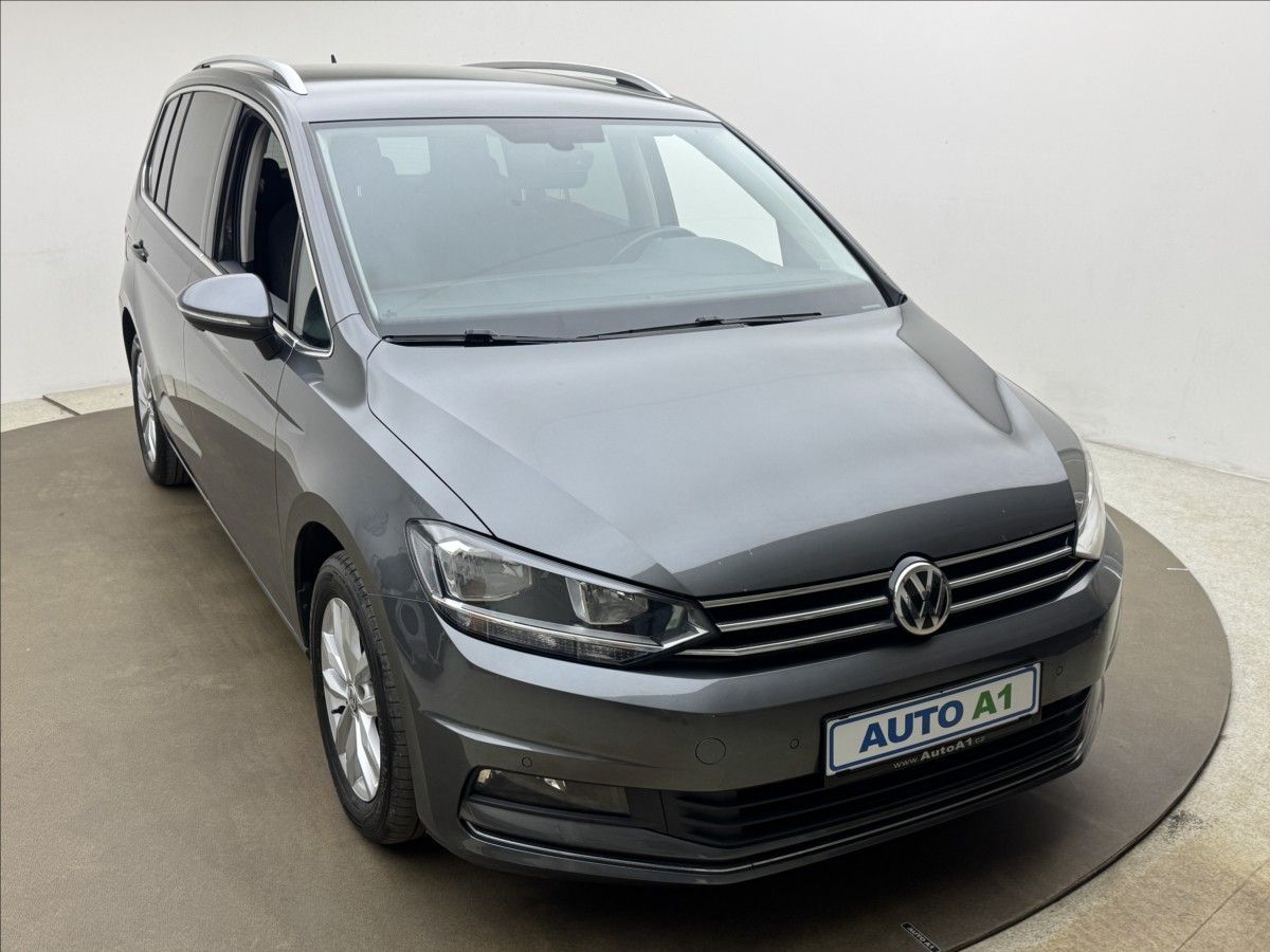 Volkswagen Touran, 2,0 110kW DSG 5-MÍST TAŽNÉ ČR - fotka 3