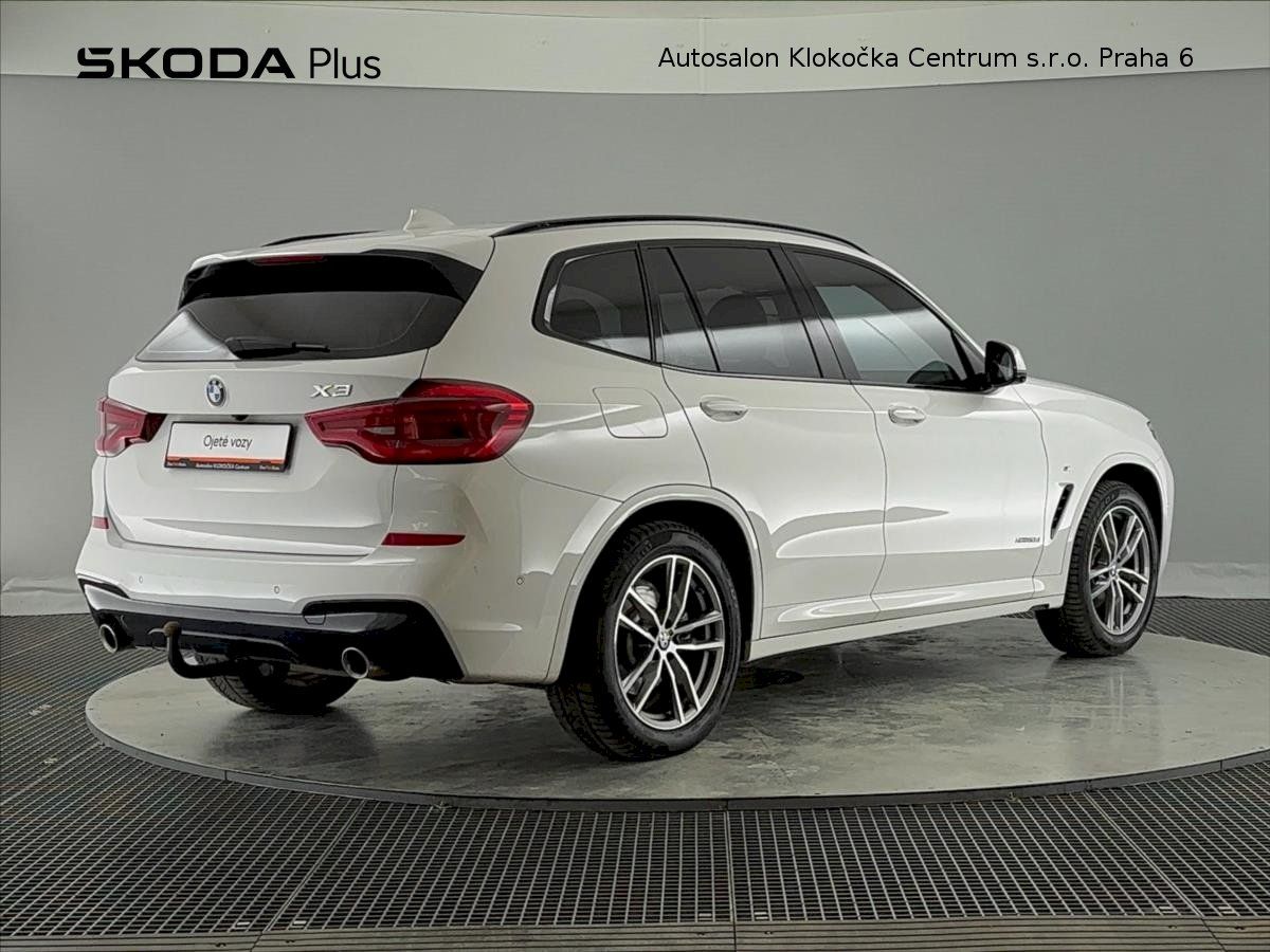 BMW X3, XDrive 20D140 kW M paket Panor - fotka 2