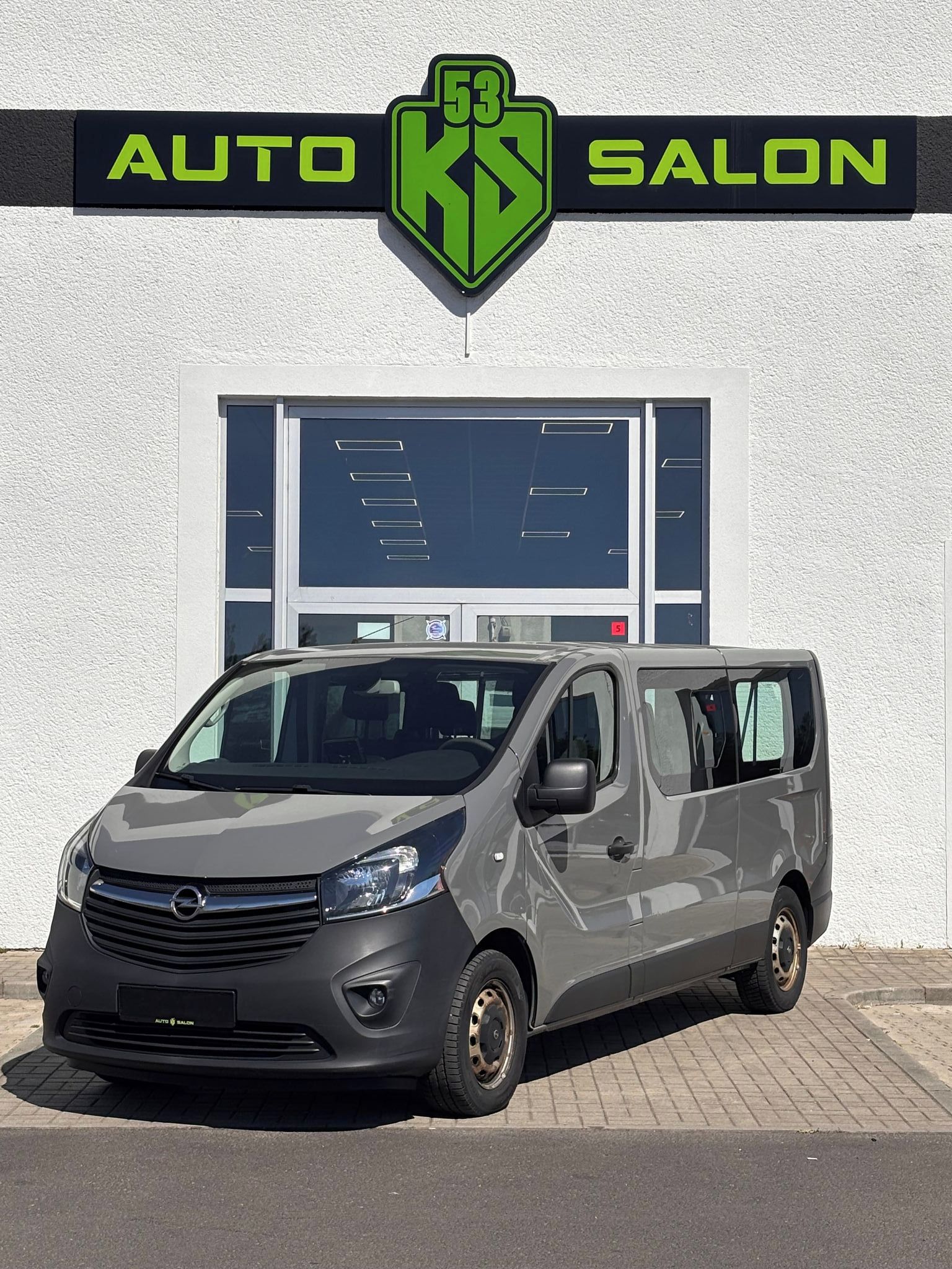 Opel Vivaro, 88kW, 9 míst