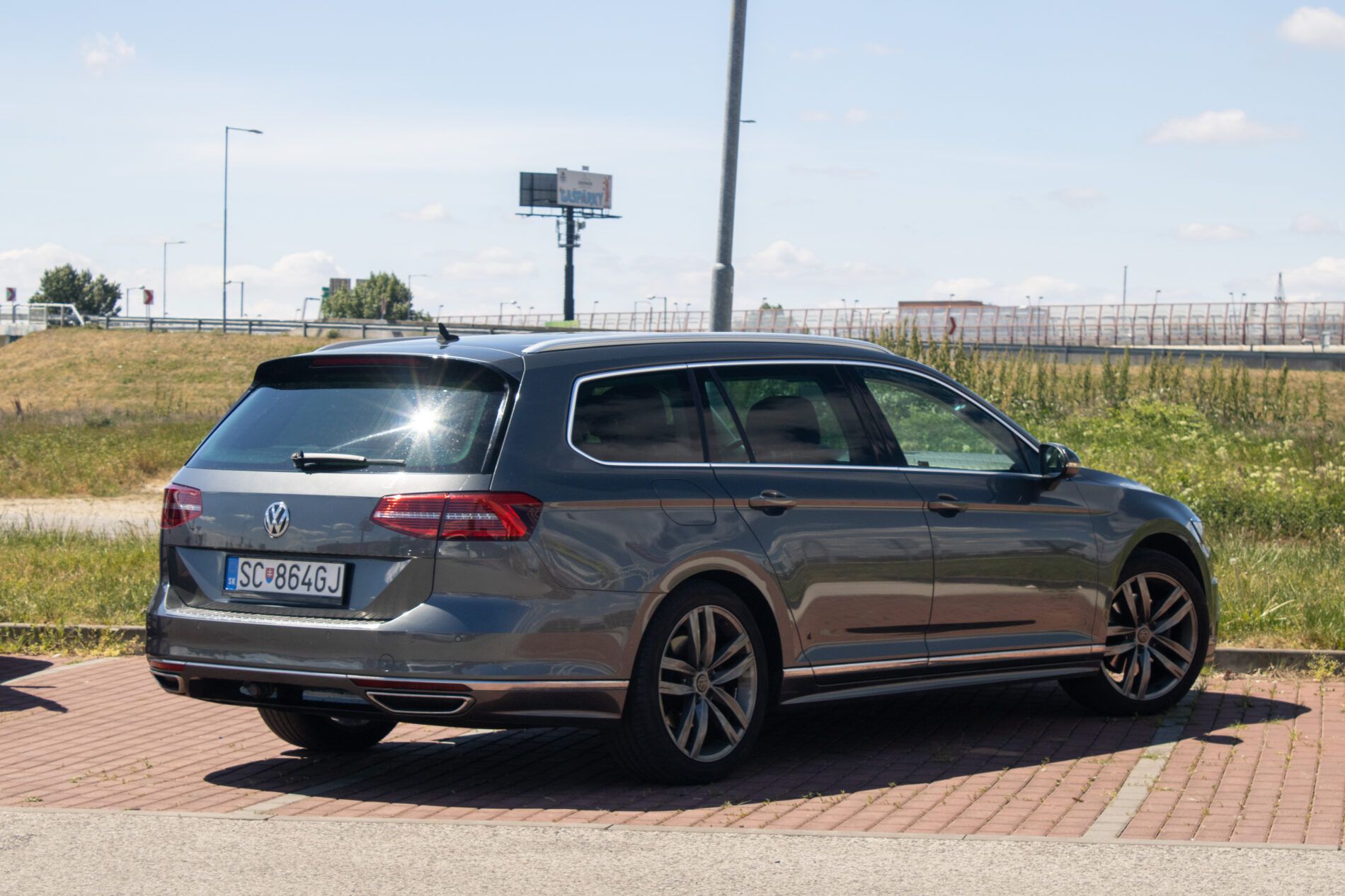 Volkswagen Passat Variant - fotka 5