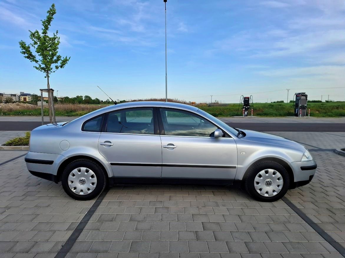 Volkswagen Passat, 1.6i 75kW 1. maj. 170 tkm TOP - fotka 5
