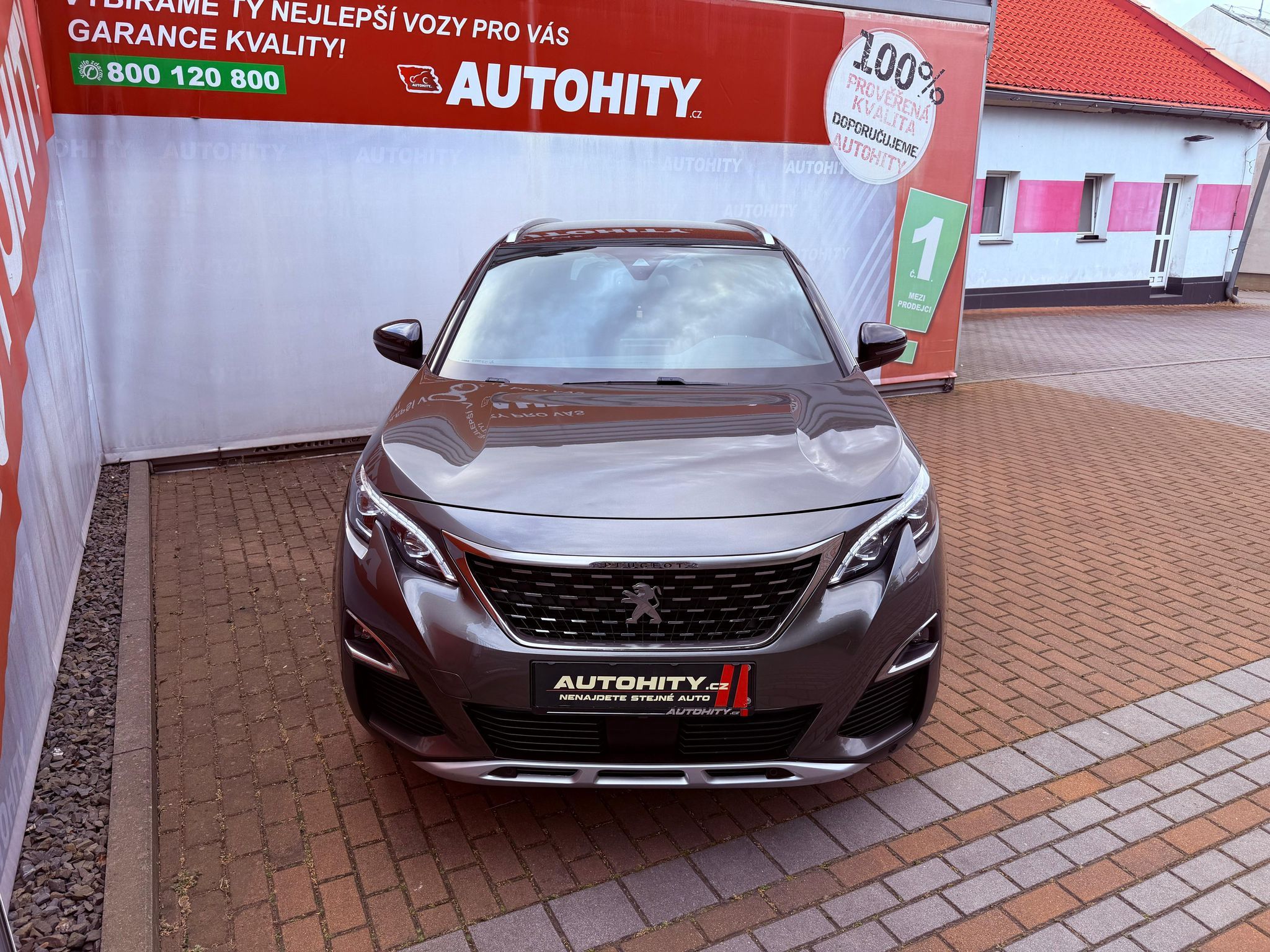 Peugeot 5008, 1.6 PureTech Allure, Serviska - fotka 2