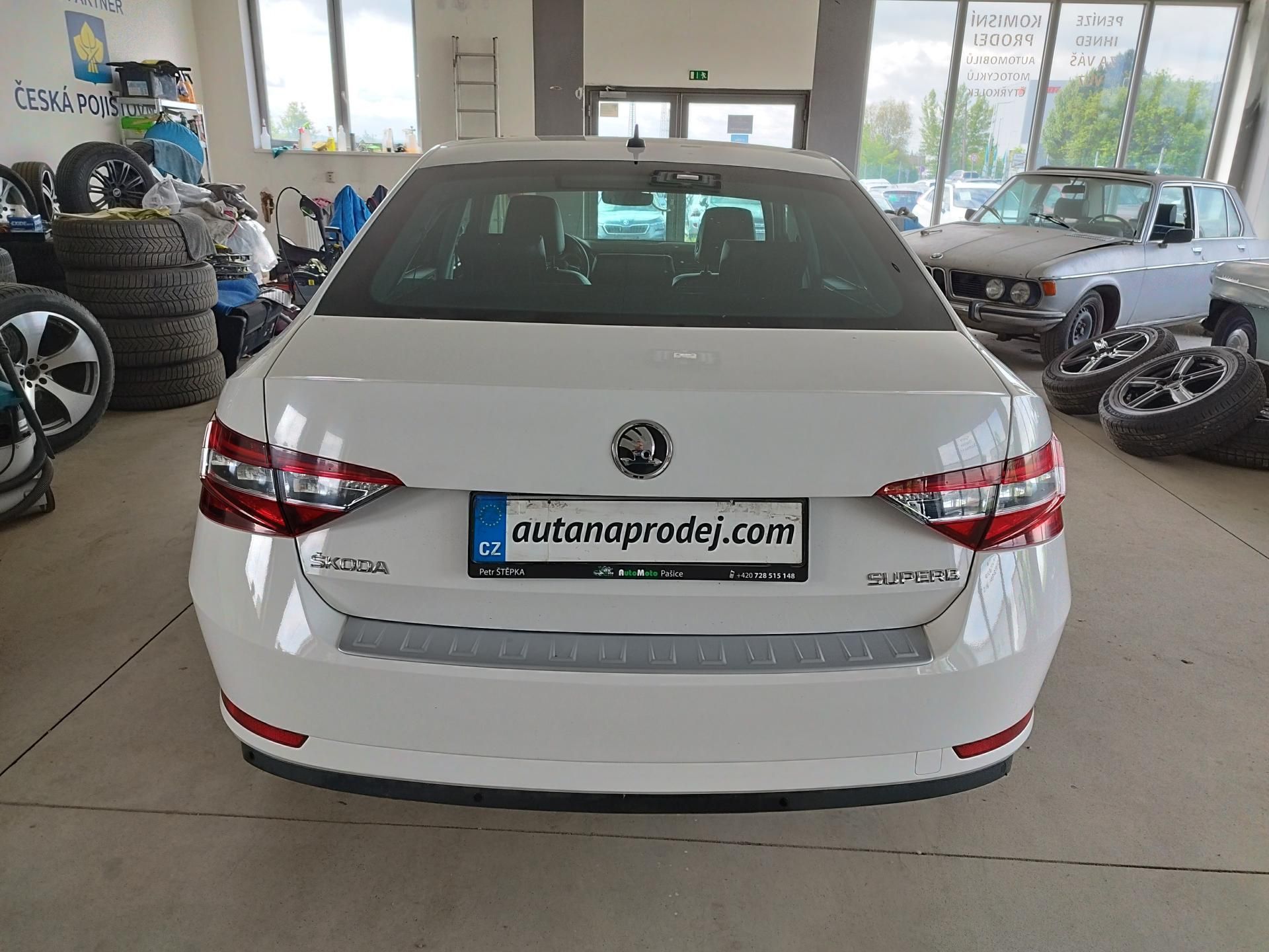 Škoda Superb, TDI,110KW,L&K,DSG,NAVI,LED - fotka 6