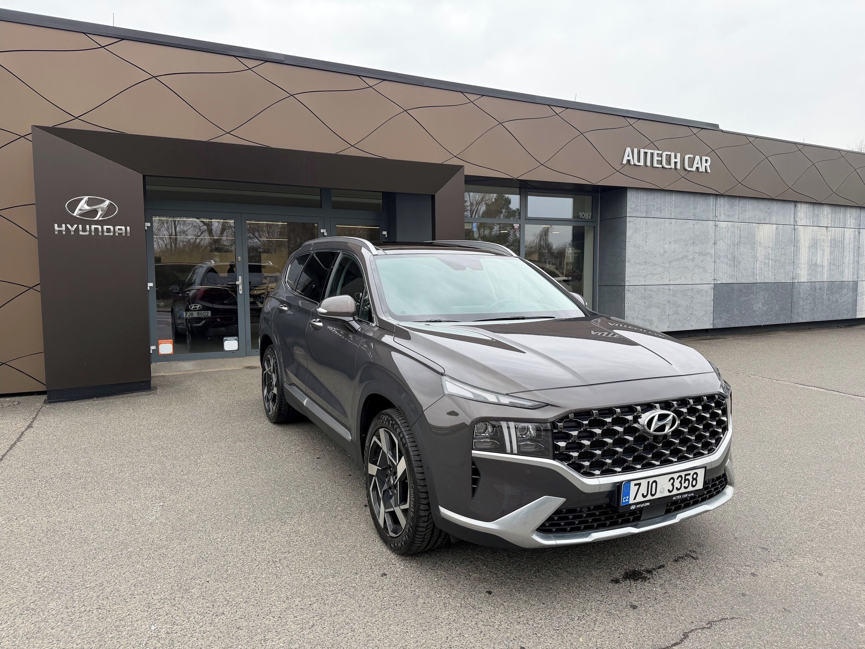 Hyundai Santa Fe, 2.2 CRDi 4WD DCT STYLE PREMIUM - fotka 6