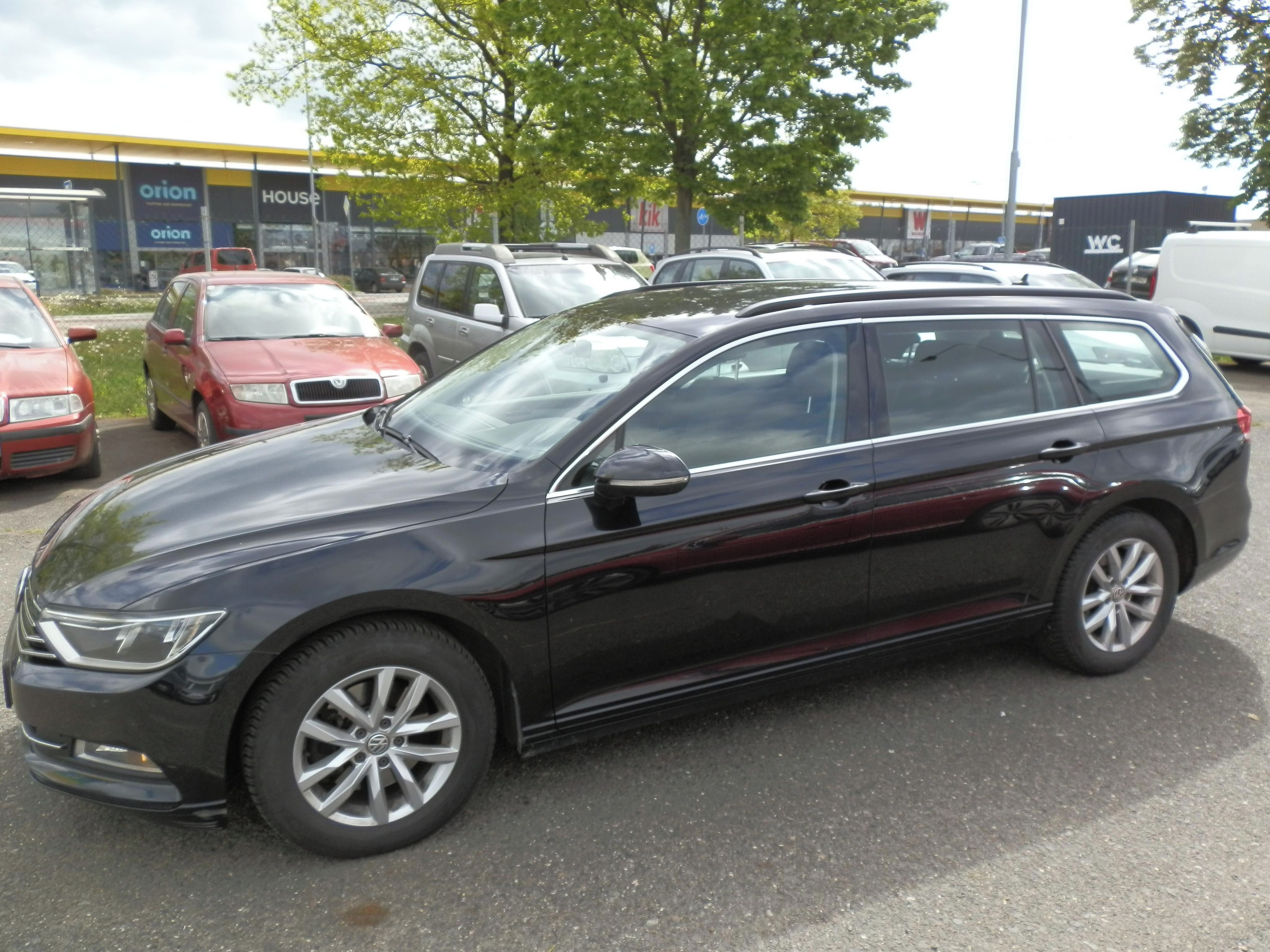 Volkswagen Passat, 2,0 TDi - fotka 2