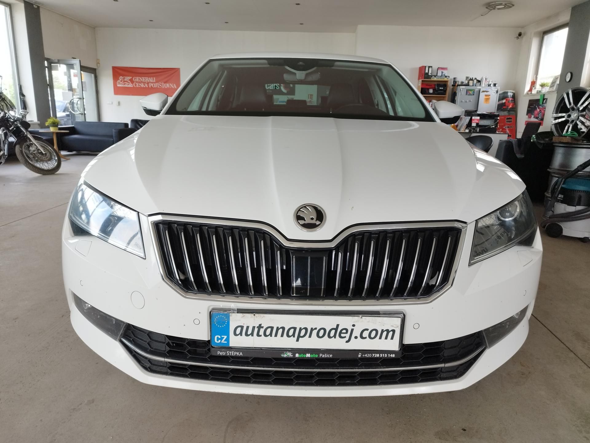 Škoda Superb, TDI,110KW,L&K,DSG,NAVI,LED - fotka 2
