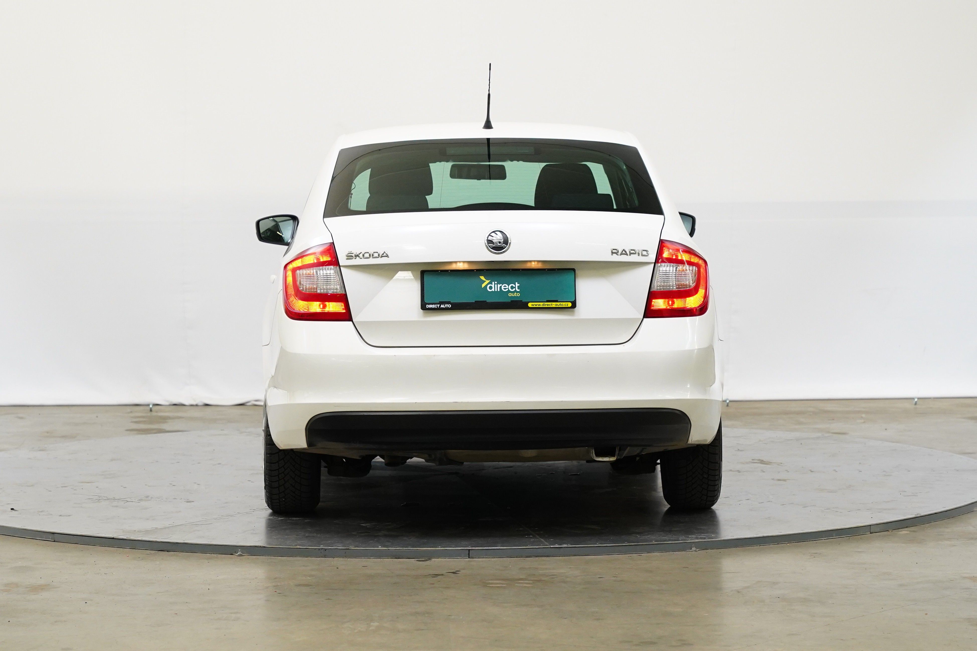 Škoda Rapid, 1.6 TDI 66 kW - fotka 6