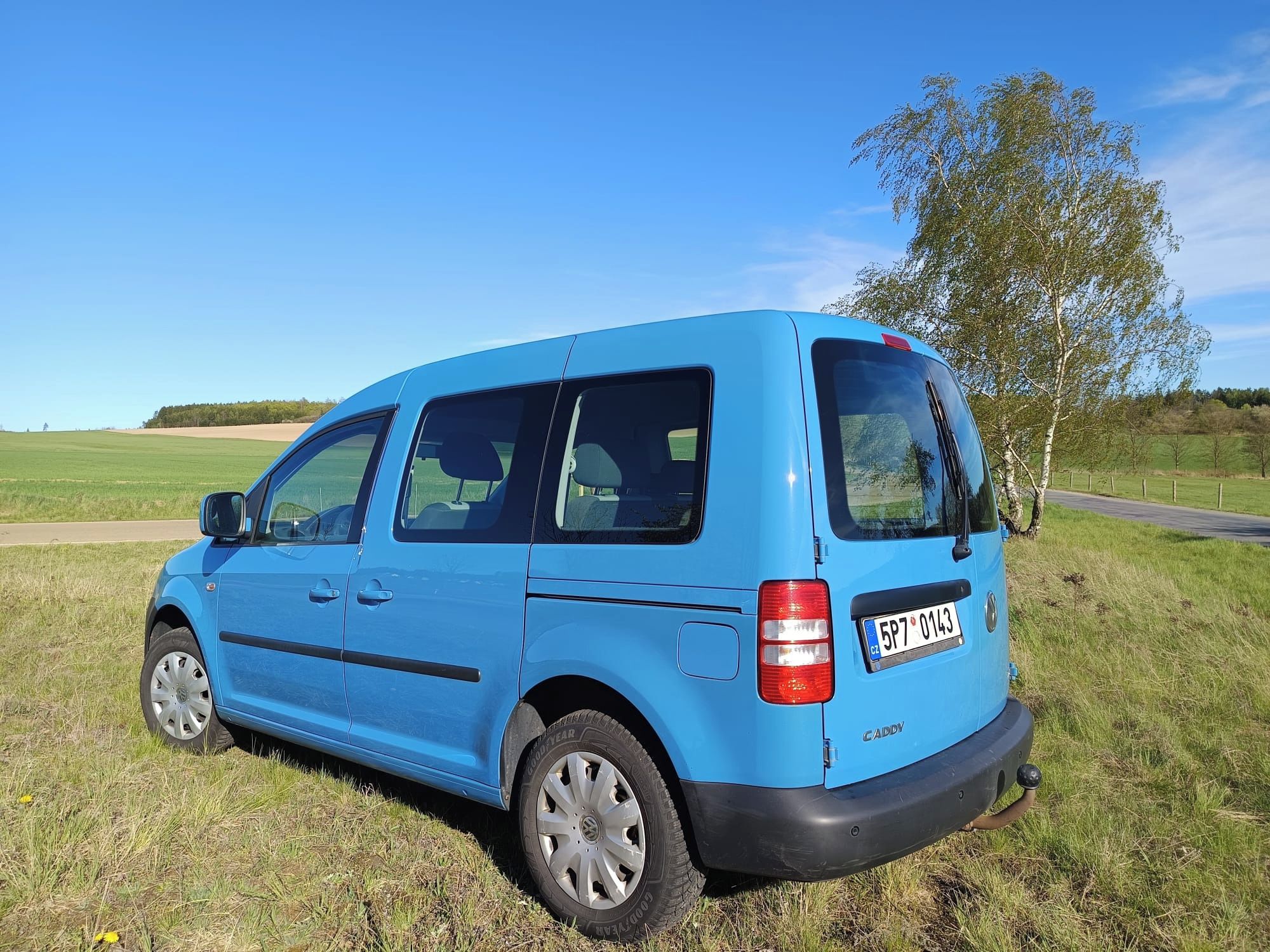 Volkswagen Caddy, 1.6 TDI servisováno - fotka 6