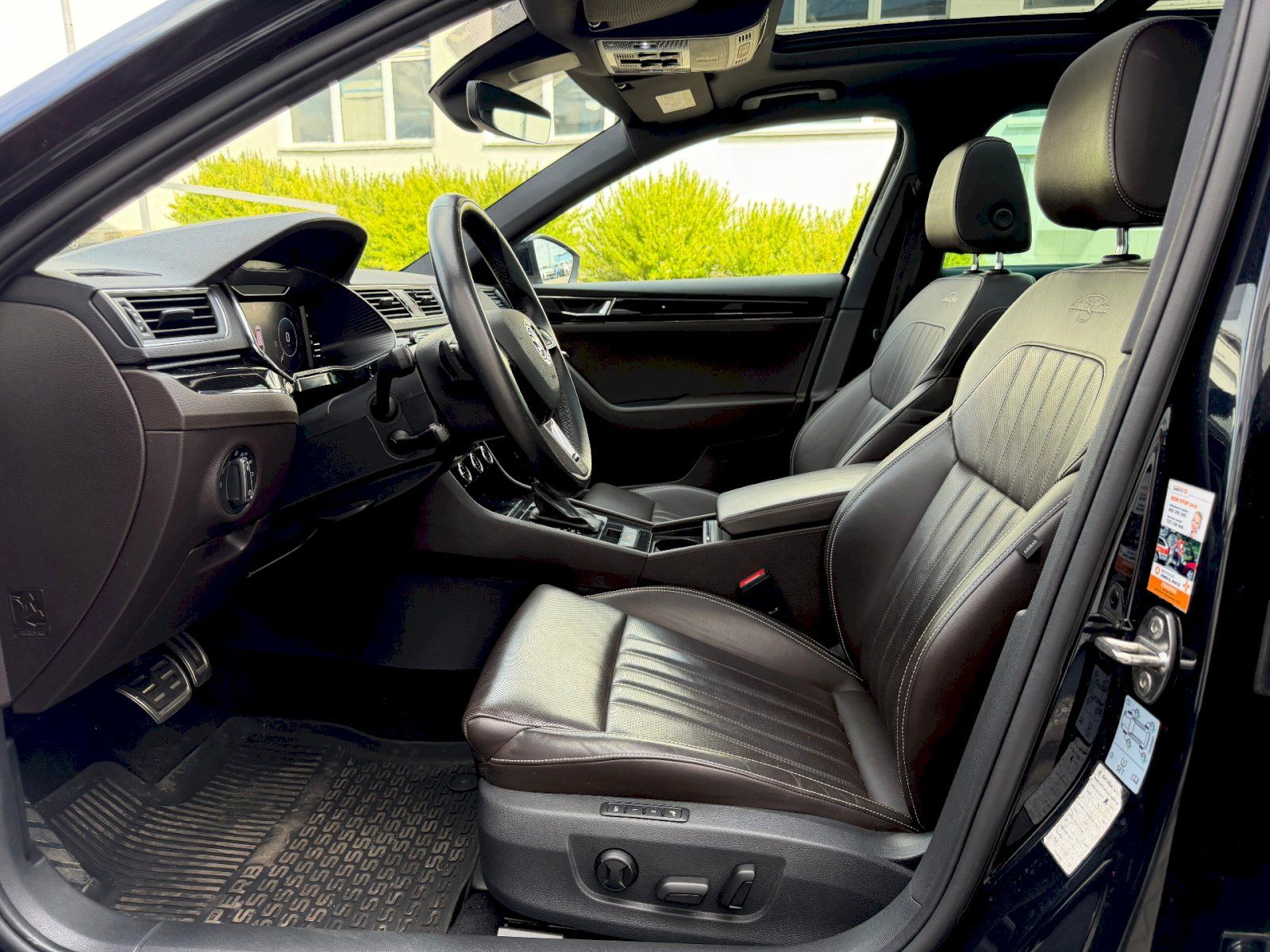 Škoda Superb, 2.0TSi 200kW DSG 4x4 L&K - fotka 5