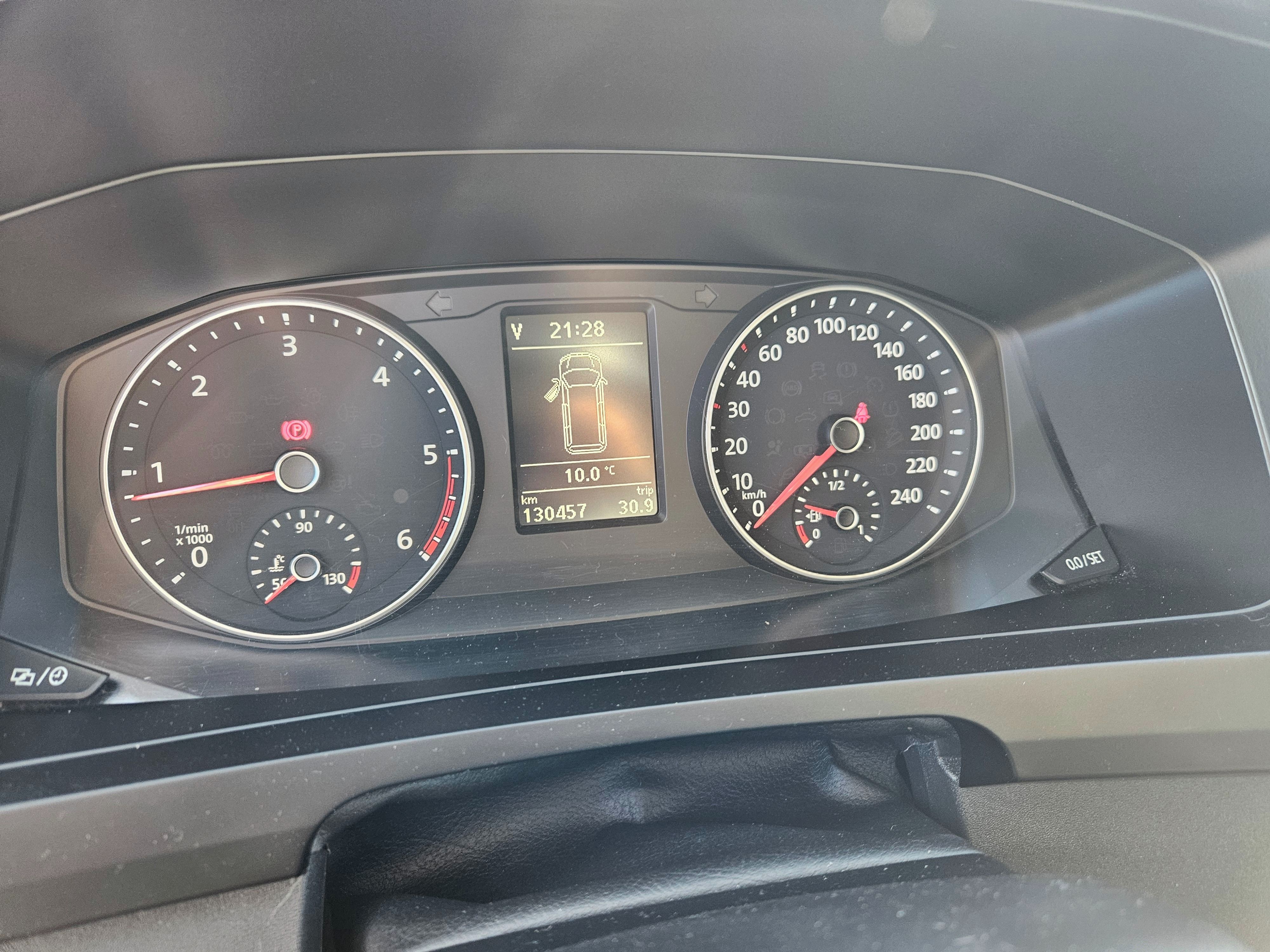 Volkswagen Multivan, 2.0 TDI Multivan Trendline - fotka 4