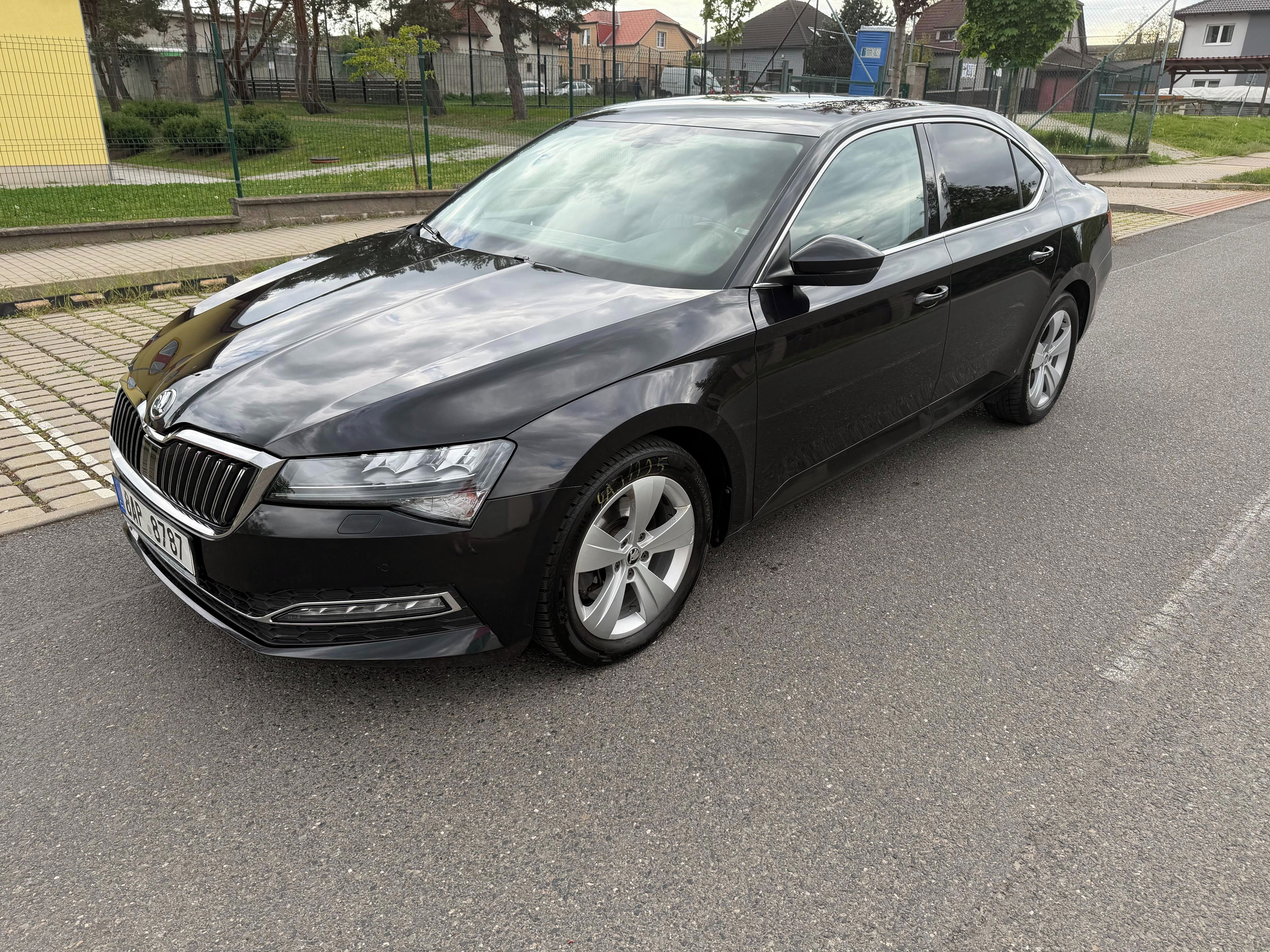 Škoda Superb, 2.0TDi, 110KW, DSG, KOUP. V ČR