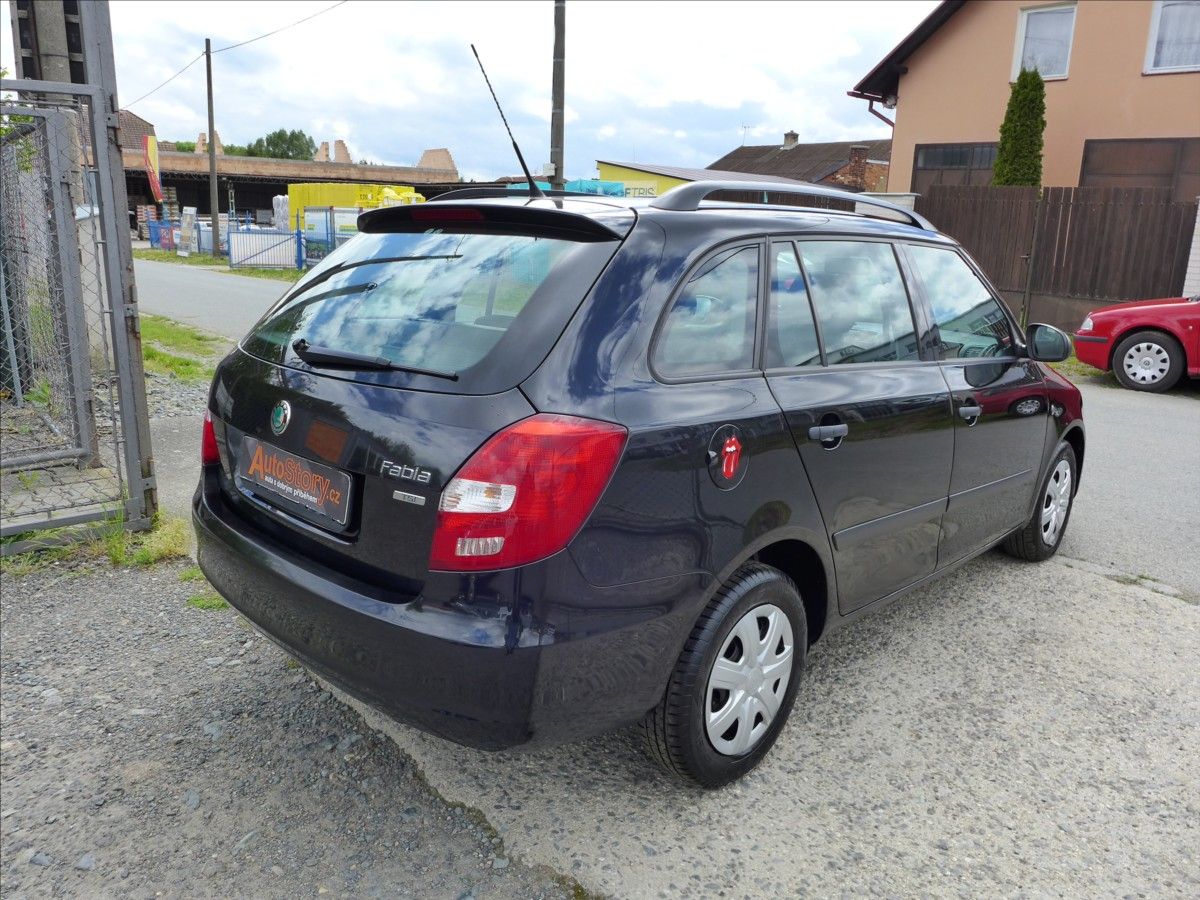 Škoda Fabia, 1,2 TSI  KLIMA 2X KOLA SERVIS - fotka 6