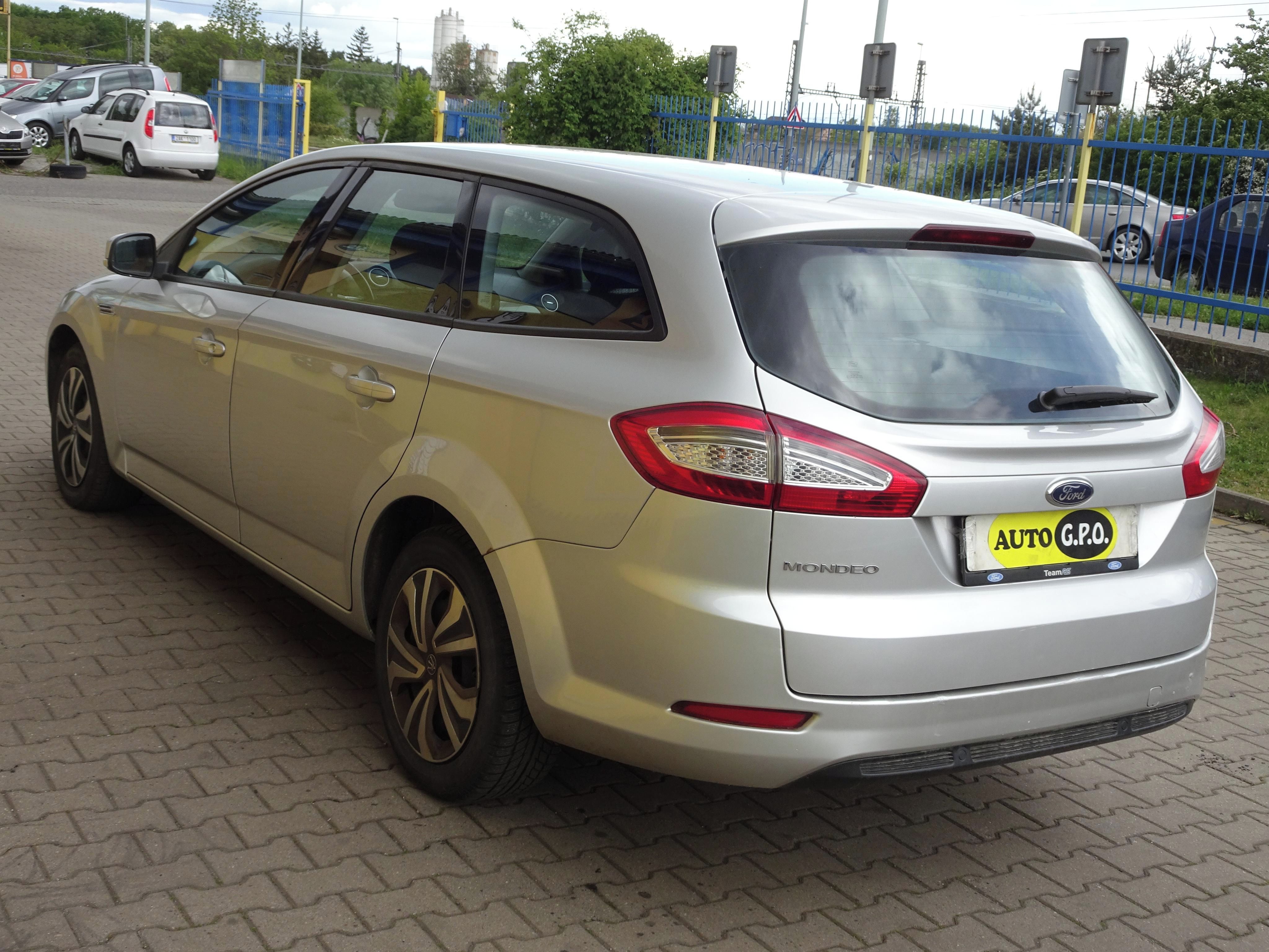 Ford Mondeo - fotka 5