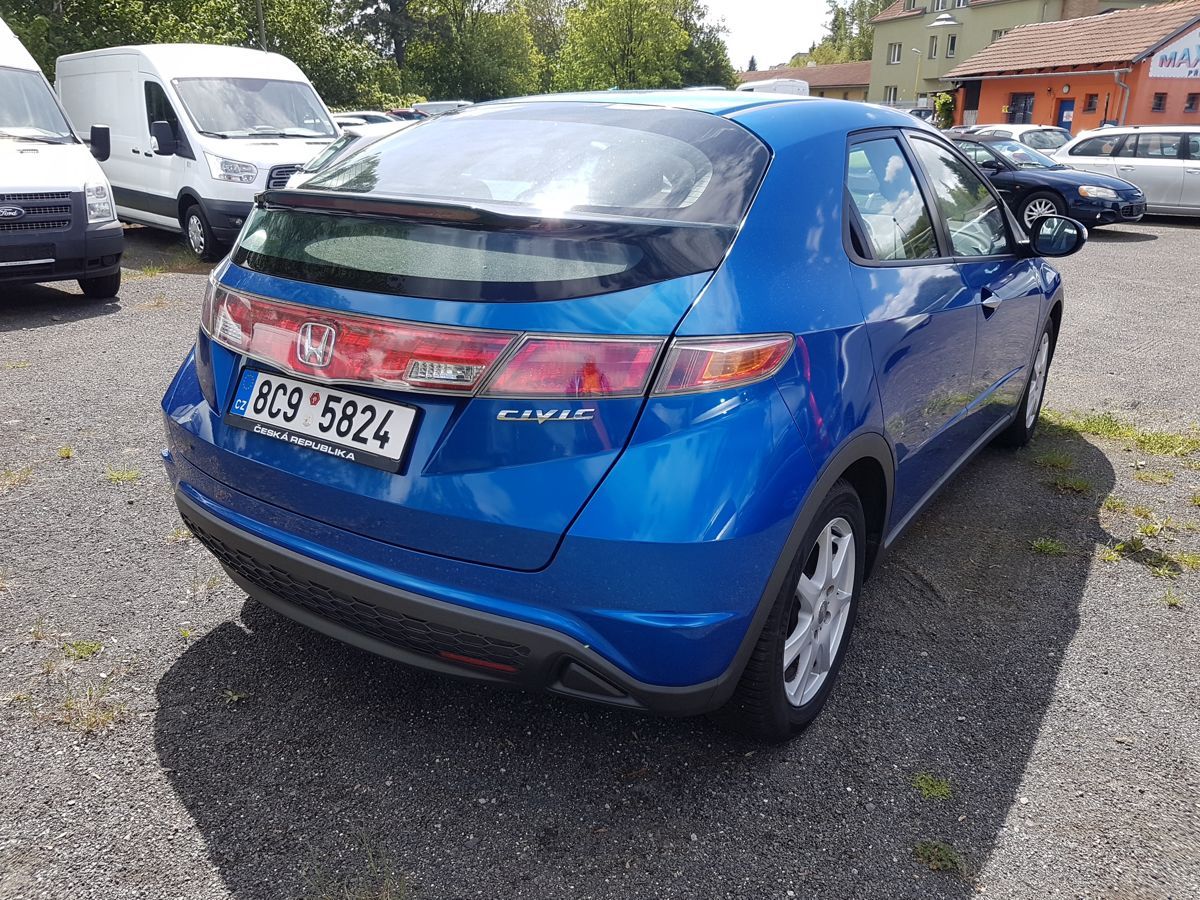 Honda Civic, 1.4i 61KW 6RYCHLOSTÍ - fotka 6