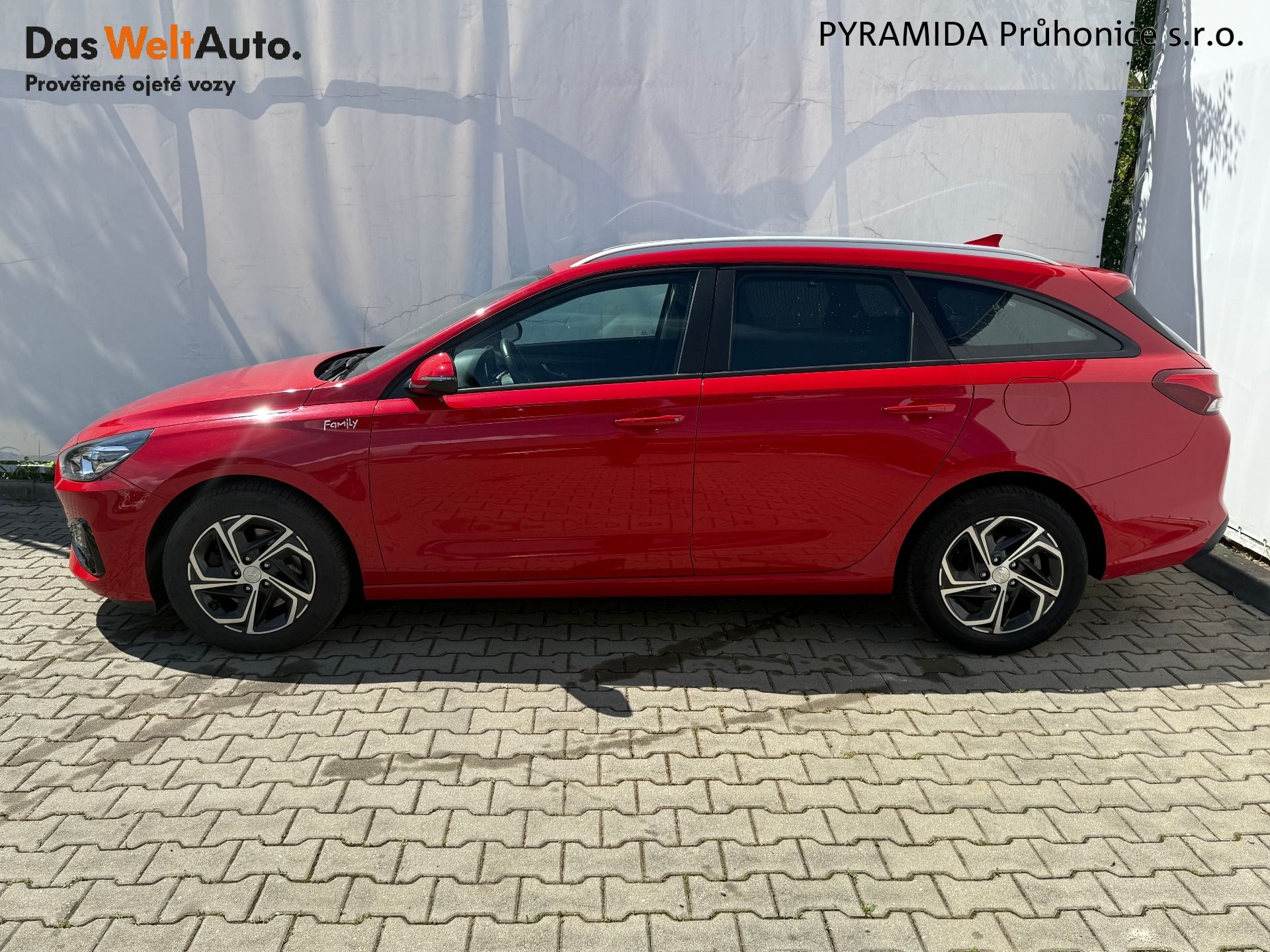 Hyundai i30, 1.0 T-GDI 88 kW Family - fotka 3