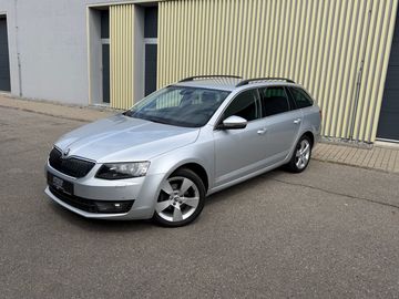 Com. 2.0TDi 110kW! REZERVACE