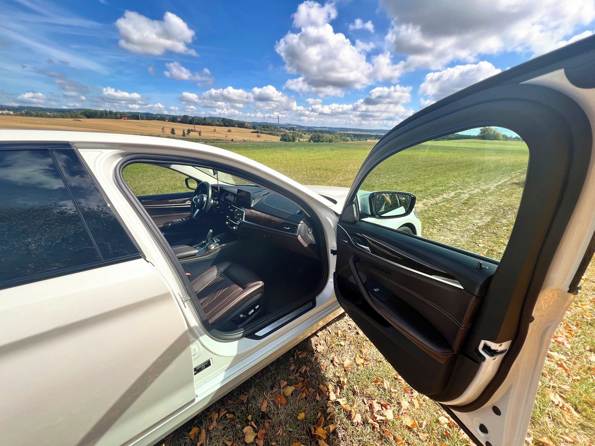 BMW Řada 5, 540i 340 PS | ODPOČET DPH - fotka 5