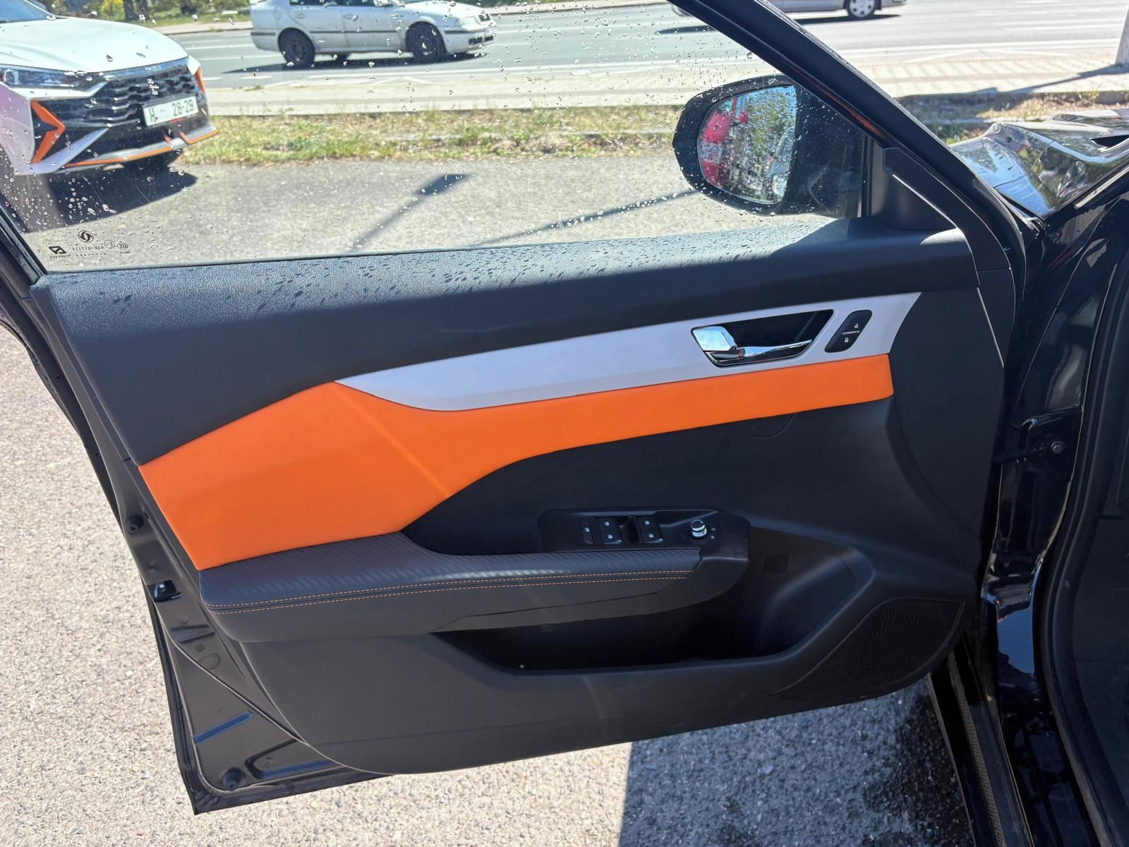 Dongfeng Shine, 1.5l 86kw 5MT E1 - fotka 5