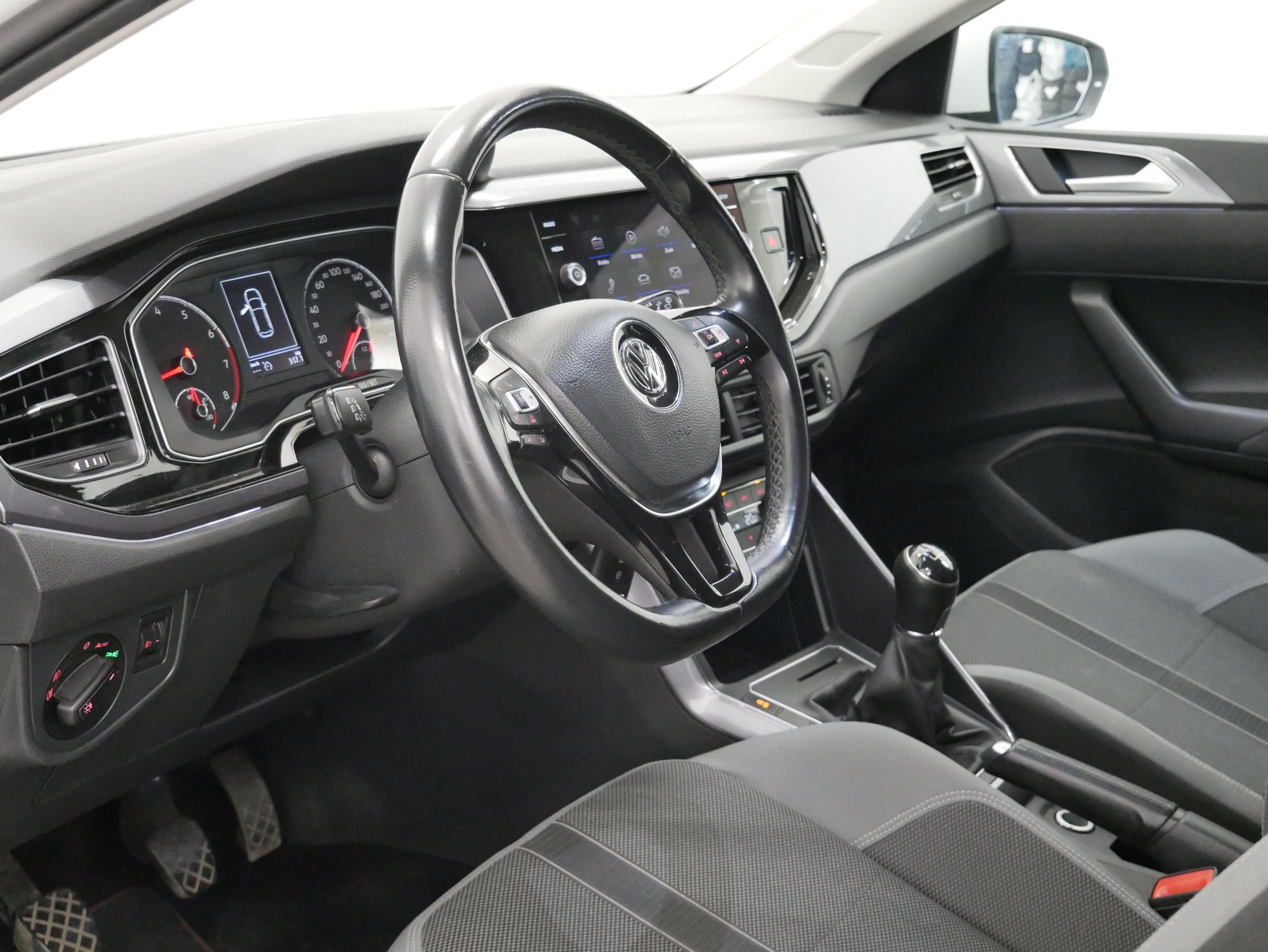 Volkswagen Polo, 1.0TSI 70kW HIGHLINE - fotka 5