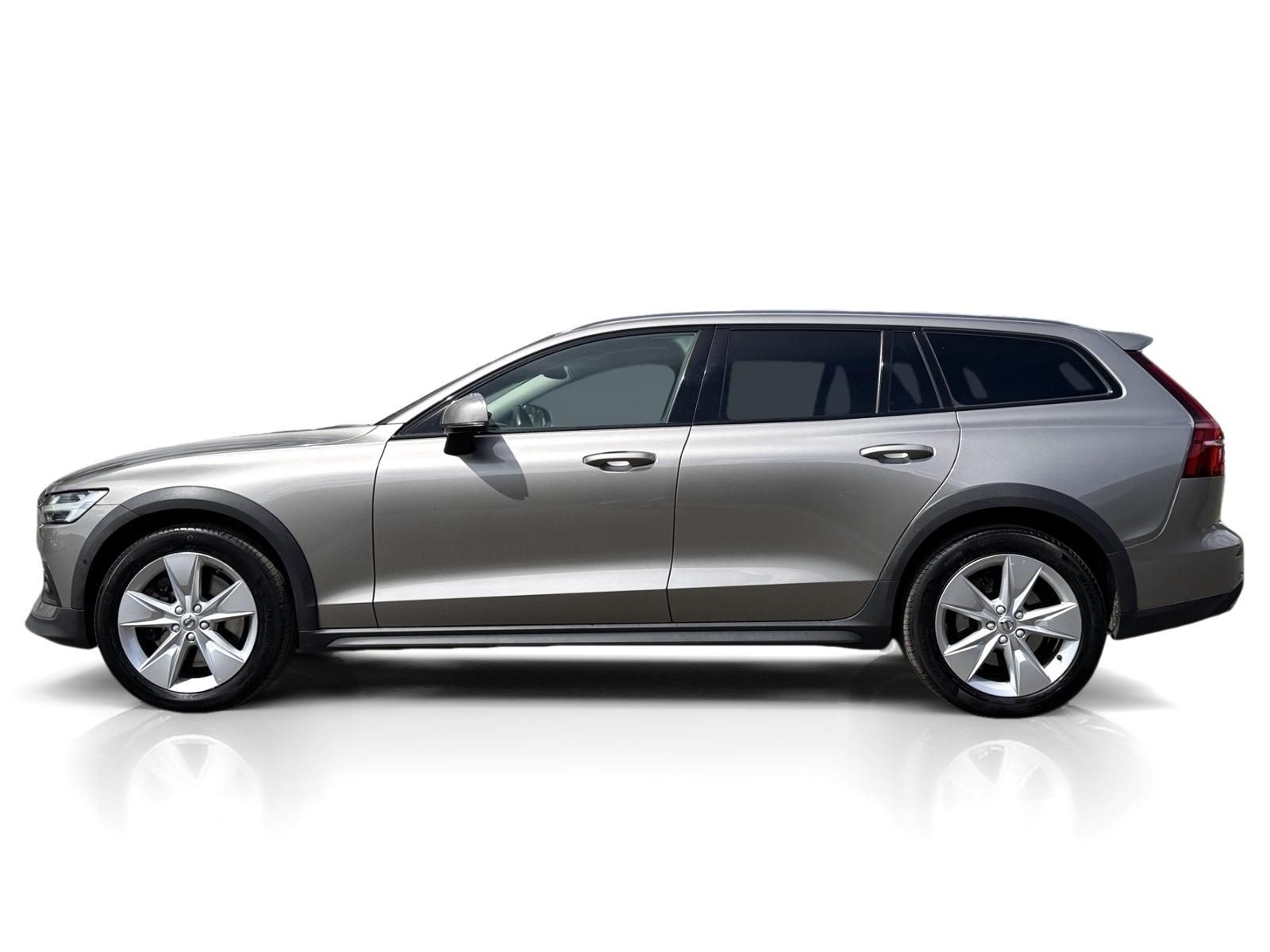 Volvo V60, CrossCountry D4 AWD // 4x4 - fotka 2