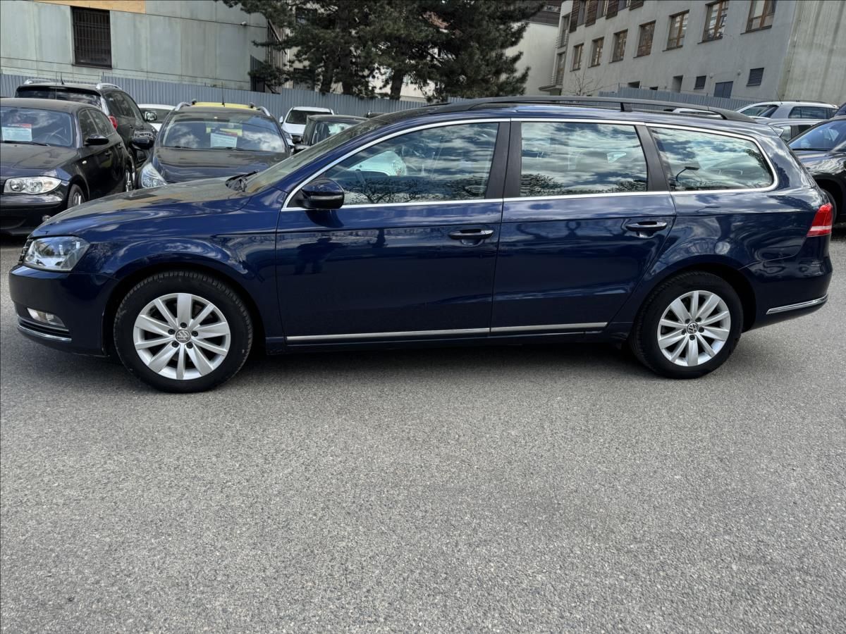 Volkswagen Passat, 2,0 COMMON+RAIL+ - fotka 3