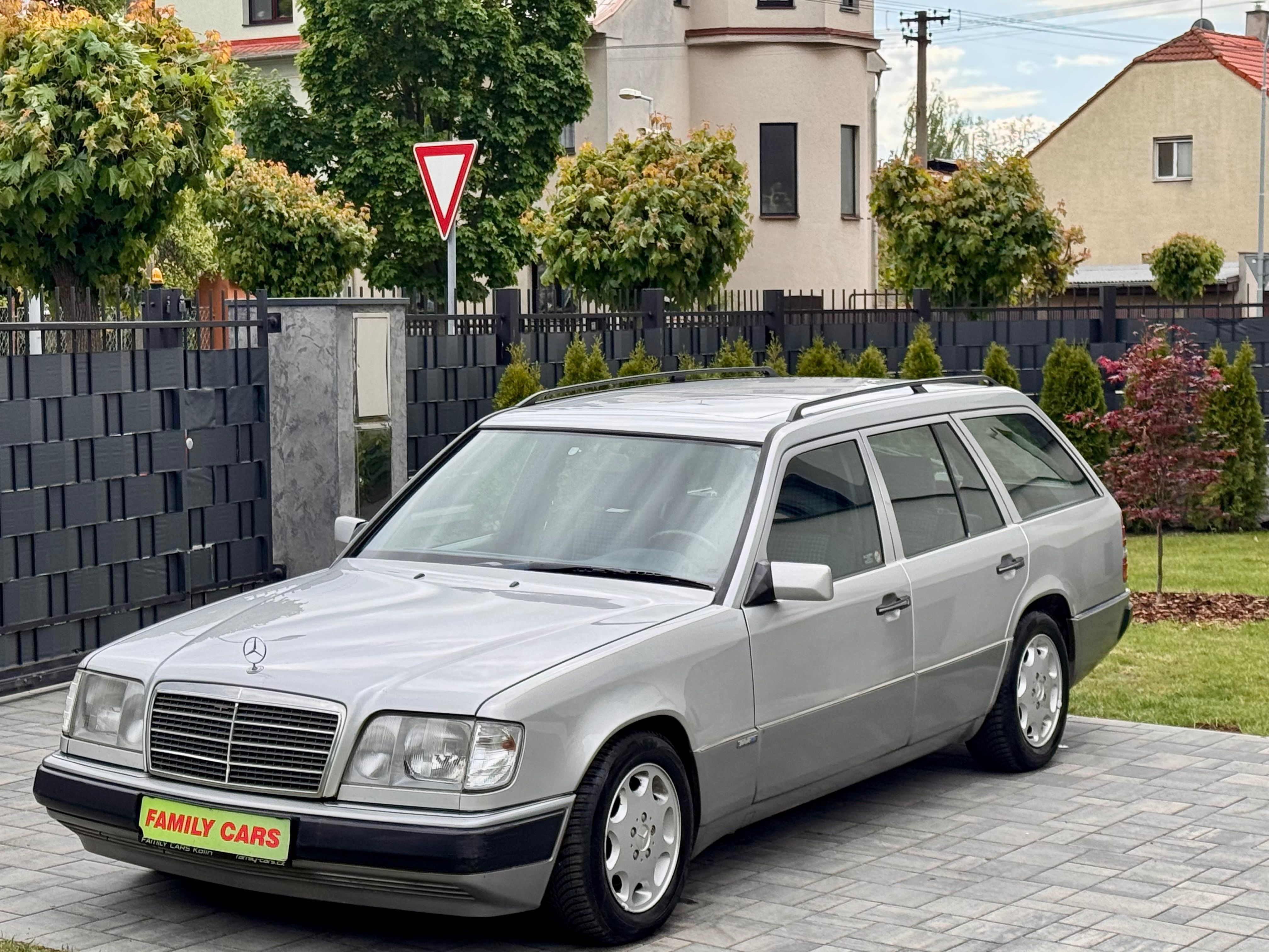 Mercedes-Benz 124, 300,MANUÁL,KLIMA