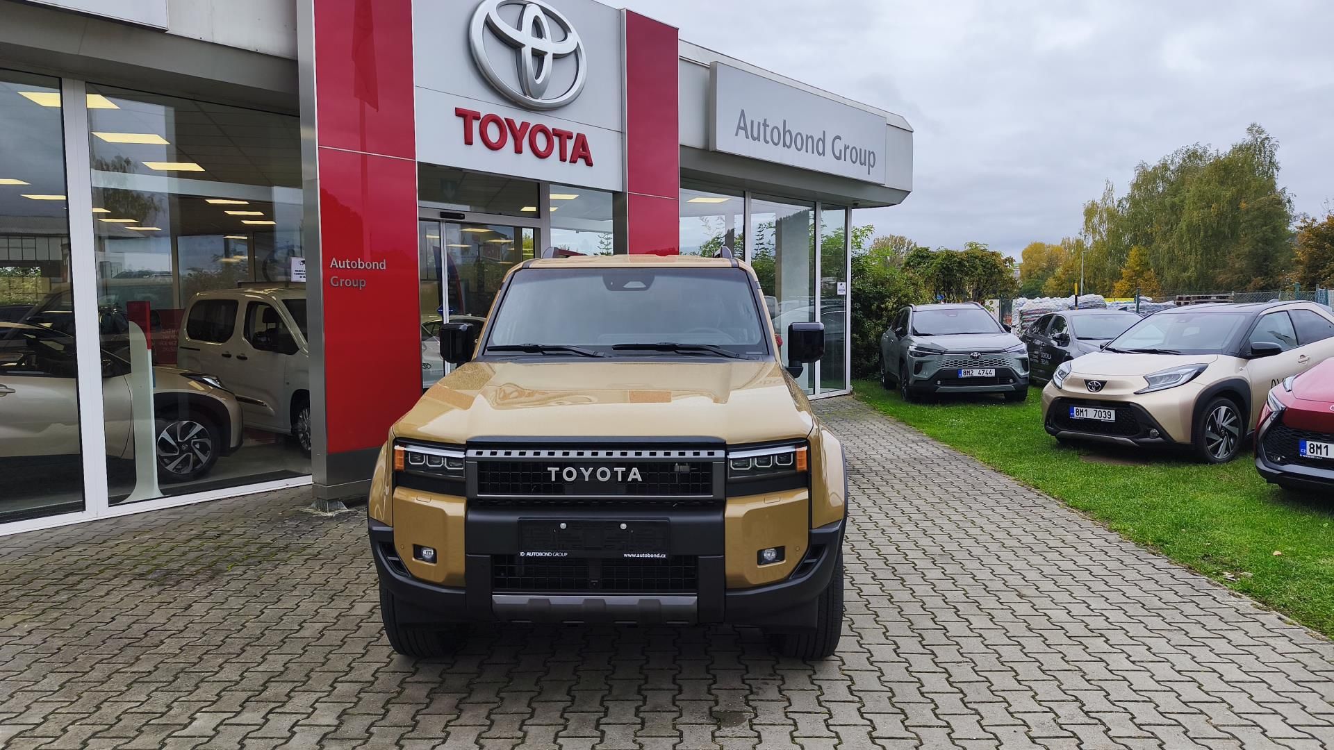Toyota Land Cruiser, 2.8L MHEV 8AT 4X4 - EXECUTIVE - fotka 2