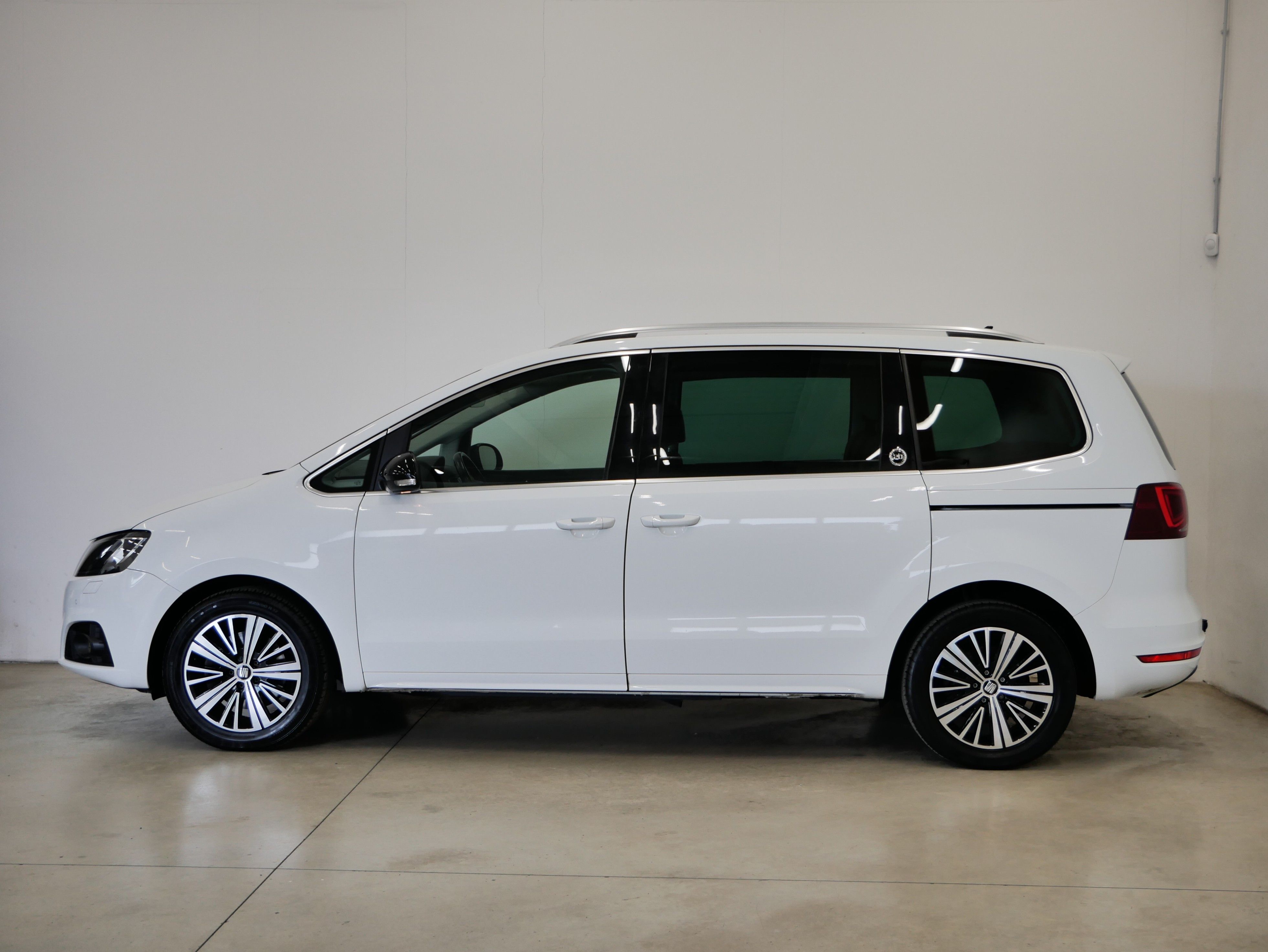 Seat Alhambra, 2.0 TDI 135kW 20th Anniversary - fotka 3