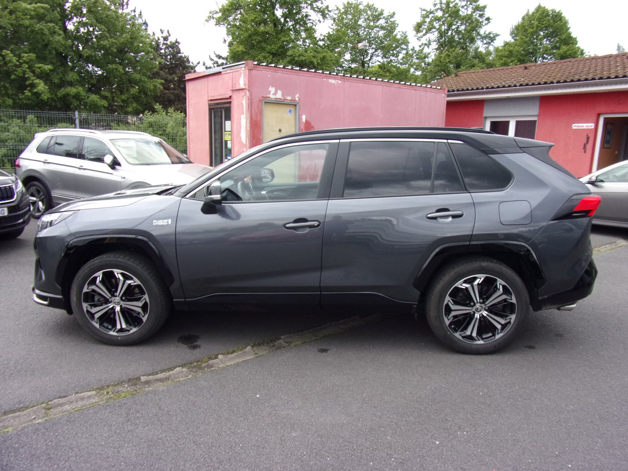 Toyota Rav4, 2,5 PHEV 4WD Executive ČR - fotka 6