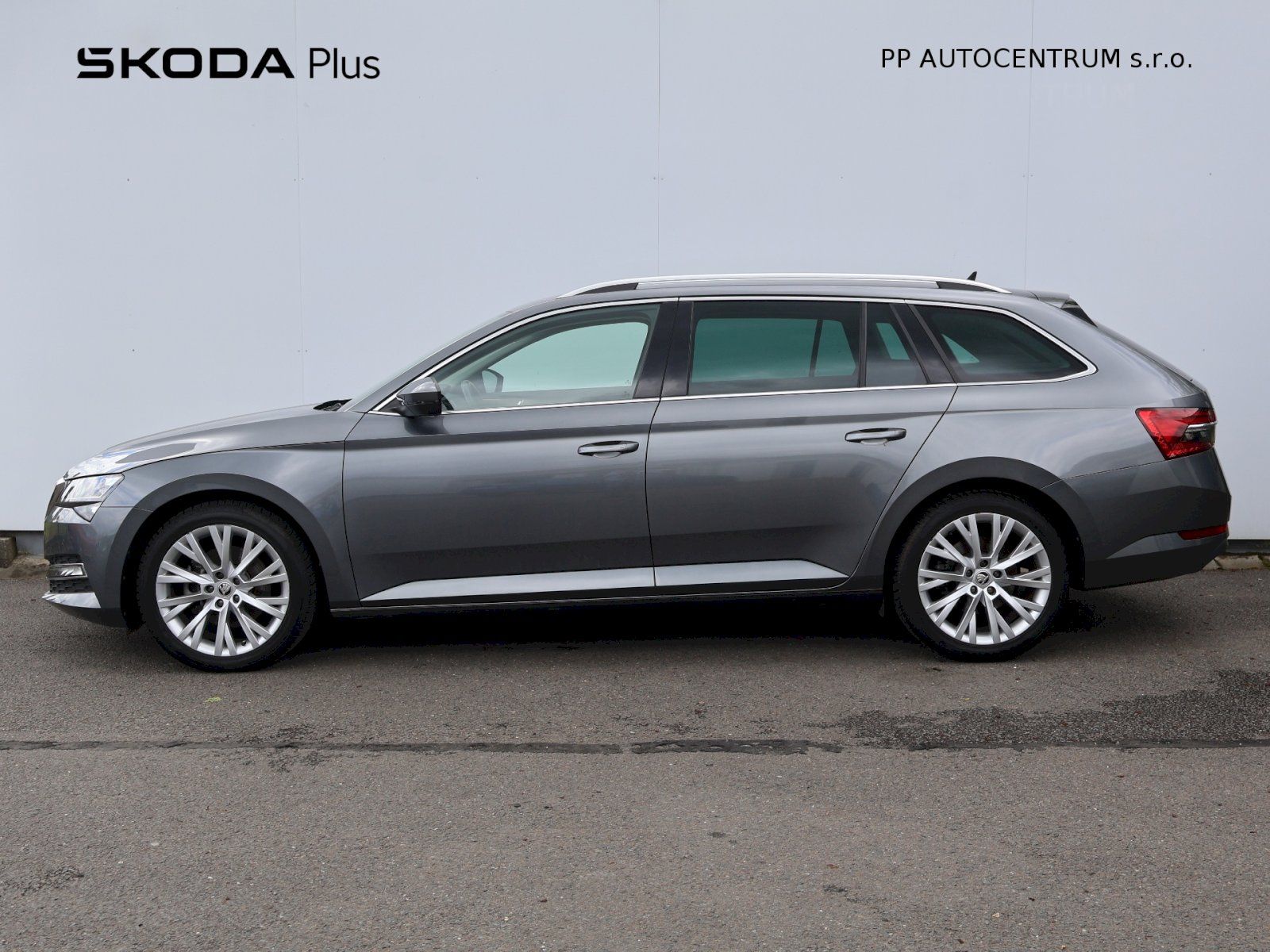 Škoda Superb, Style Extra DSG 2.0TDI 110kW - fotka 3