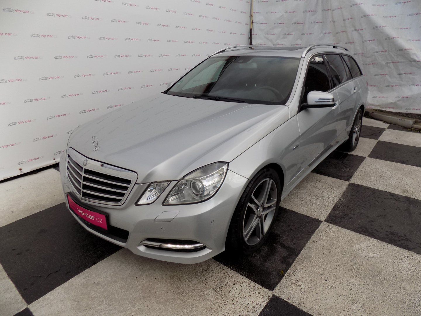 Mercedes-Benz Třídy E, E 300CDI/bi-xenon/Avantgarde/