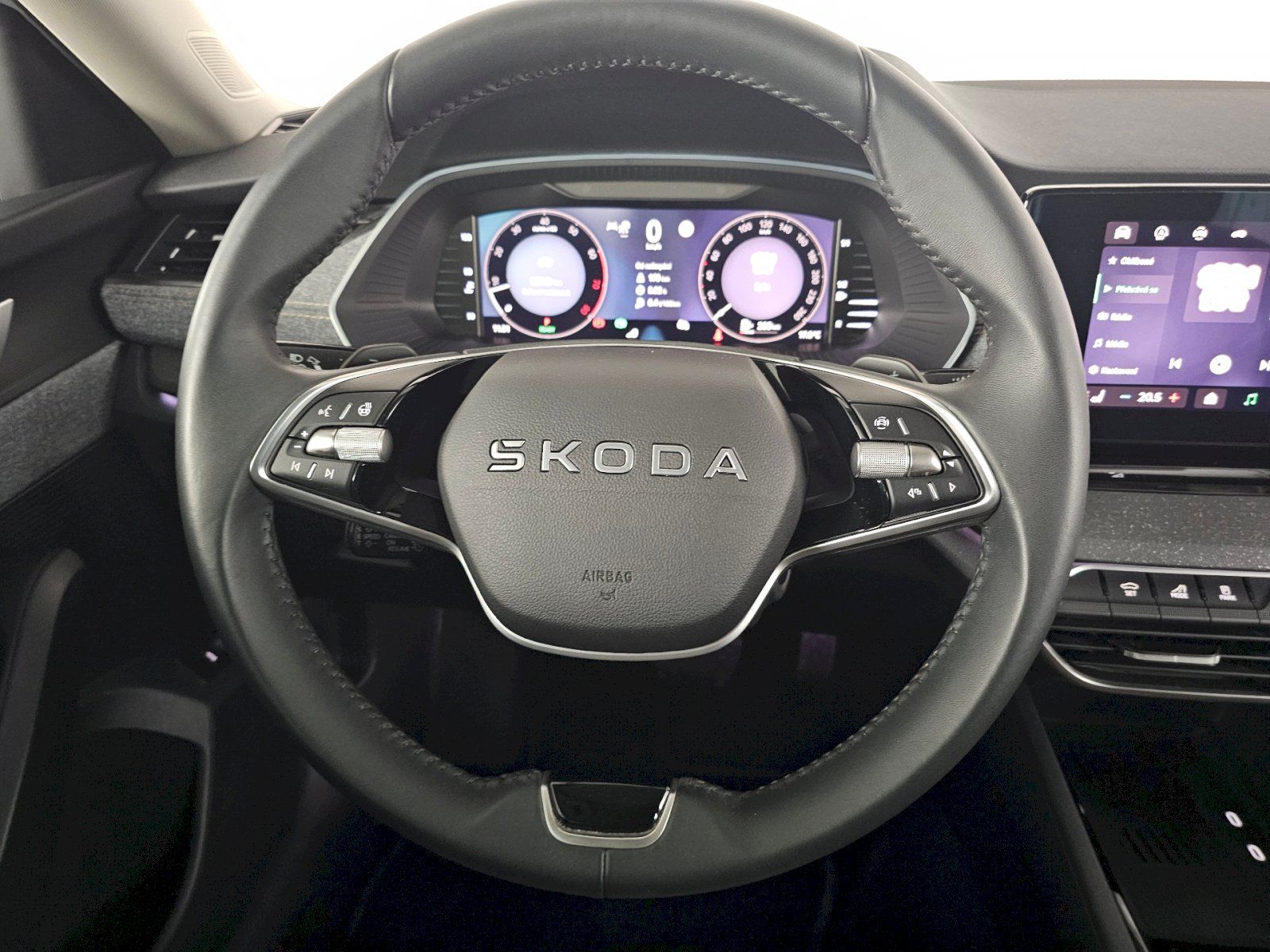 Škoda Octavia, COMBI 1,5 TSI DSG TOP SELECTIO - fotka 5