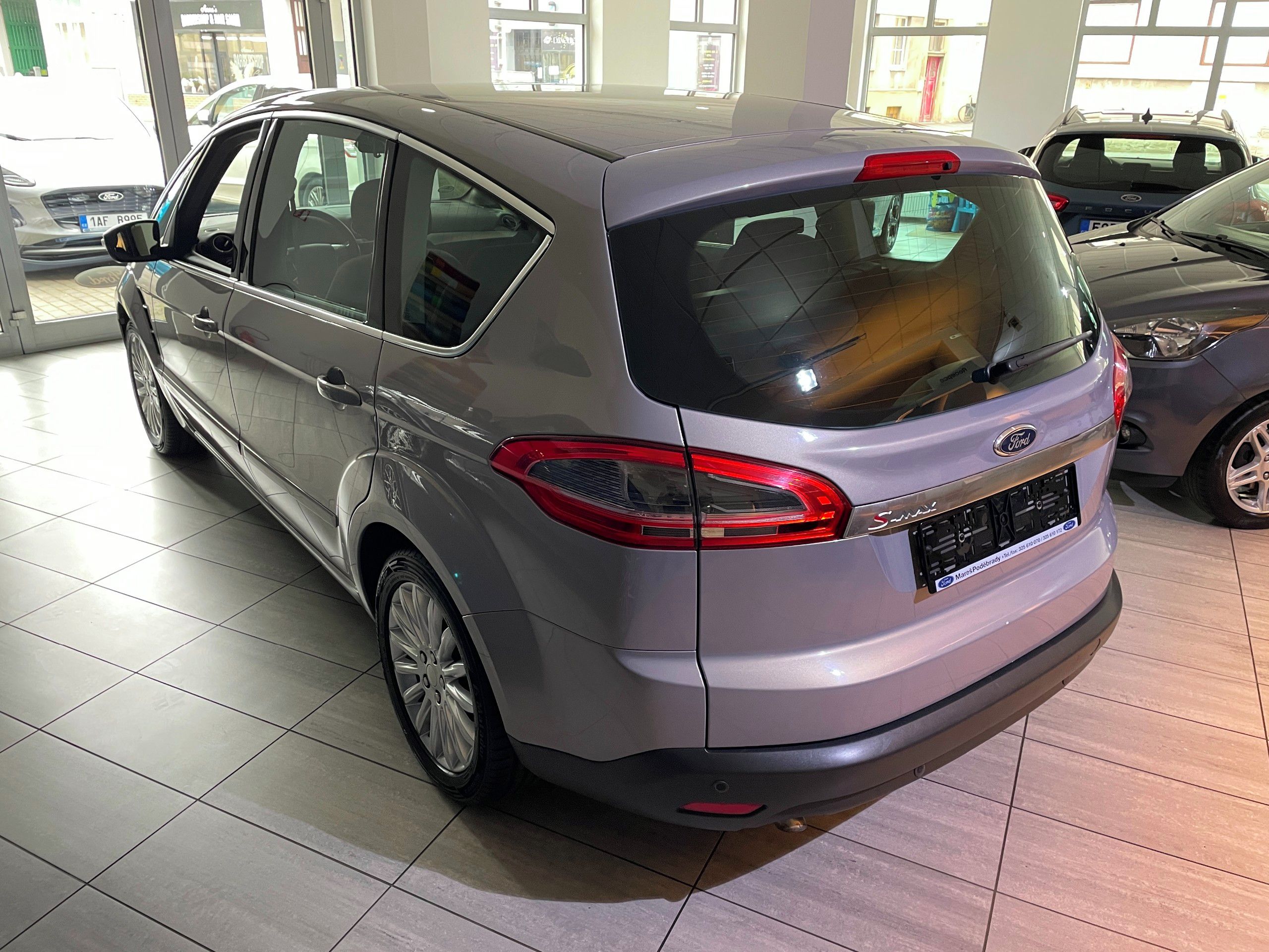Ford S-MAX, Titanium 2.0 TDCi 103kW 7míst - fotka 3