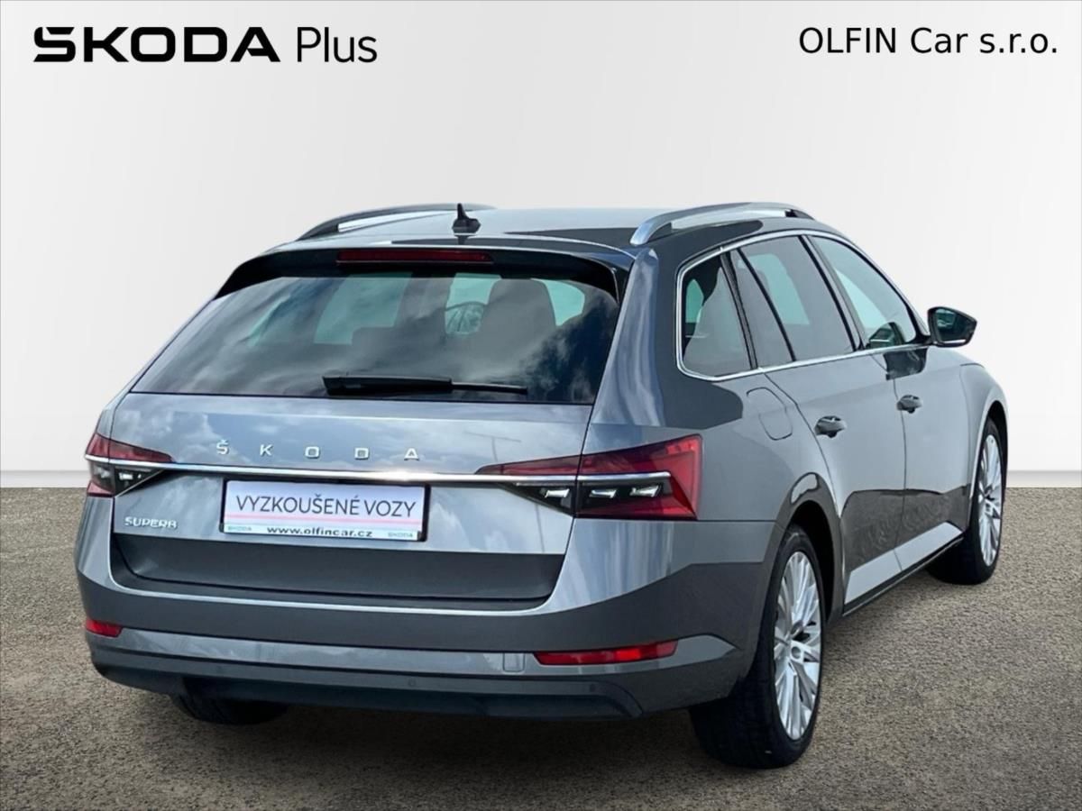 Škoda Superb, 2,0 TDi 110kW 7DSG STYLE PLUS - fotka 2