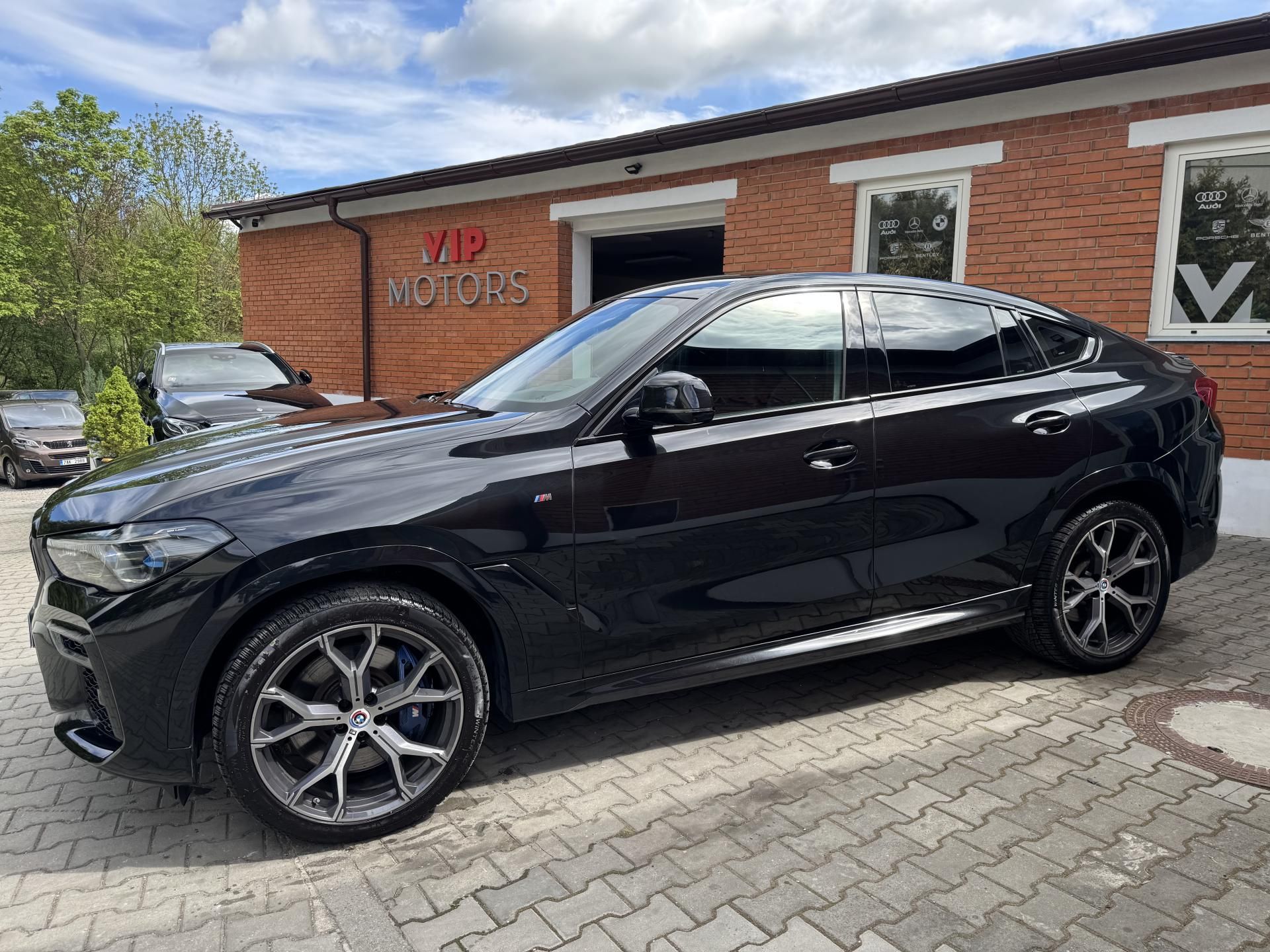 BMW X6, 4.0xD-MPAK-R21-ČR-TAŽNÉ - fotka 2
