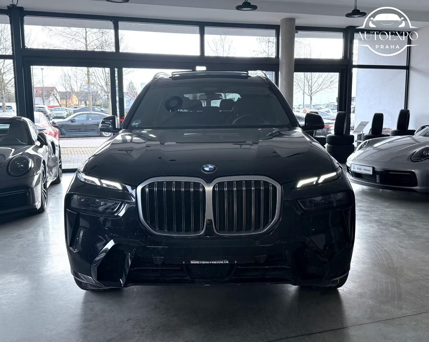 BMW X7, xDrive 40d M Sport - fotka 3